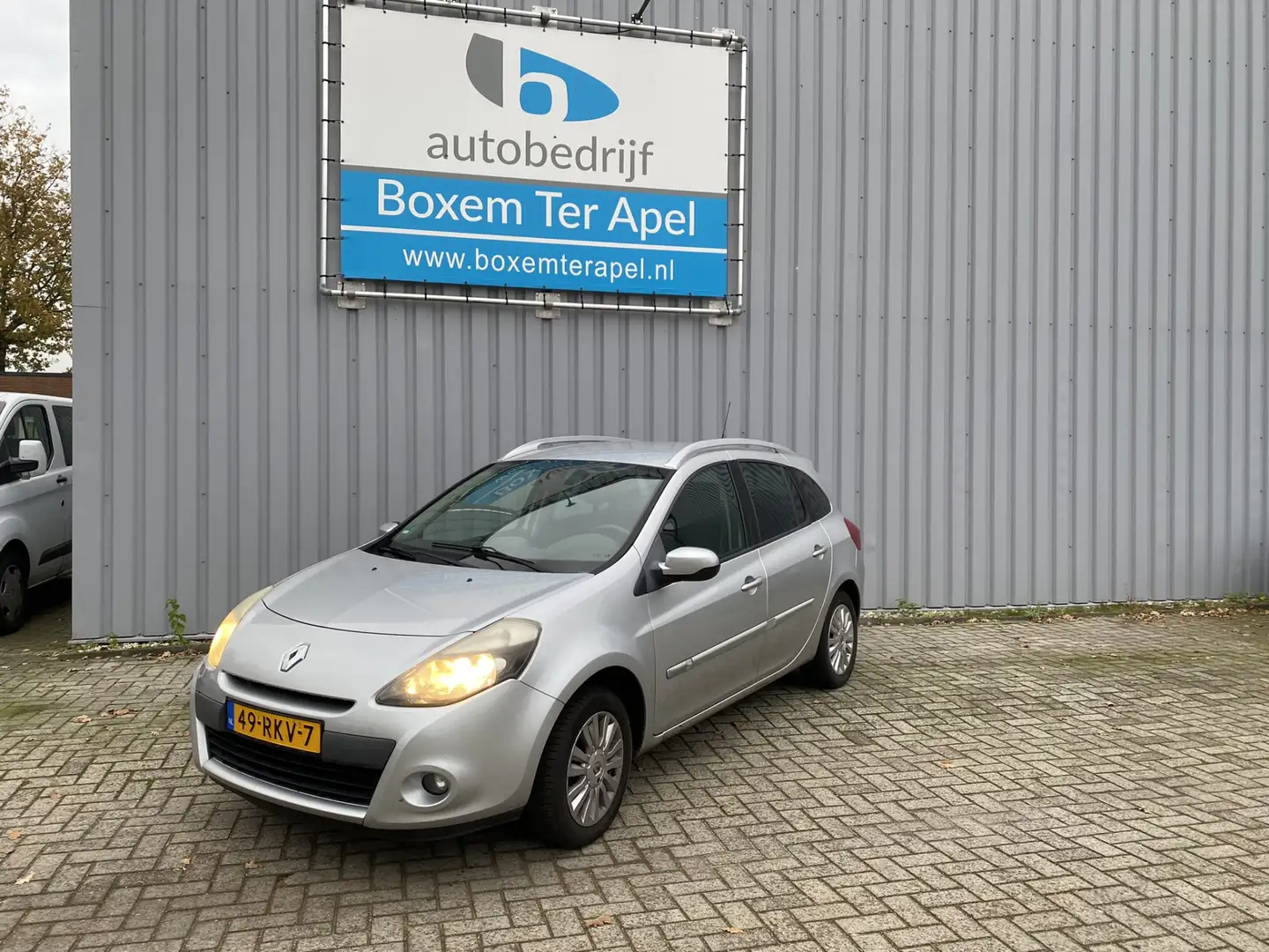 Renault Clio Estate 1.2 TCE Collection Grijs - 1