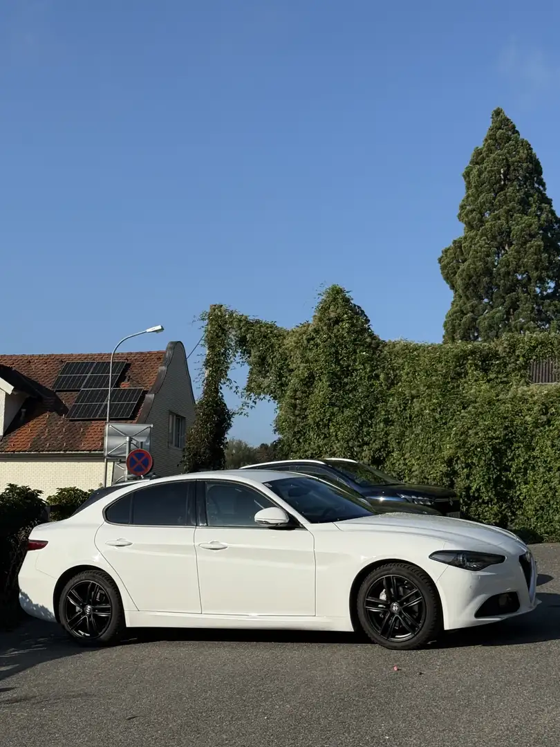 Alfa Romeo Giulia 2.2 Diesel AT8 Super - 1