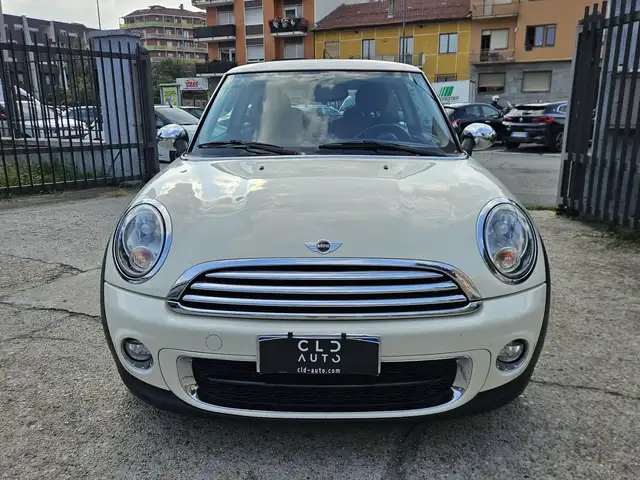 Mini Hatch view 2