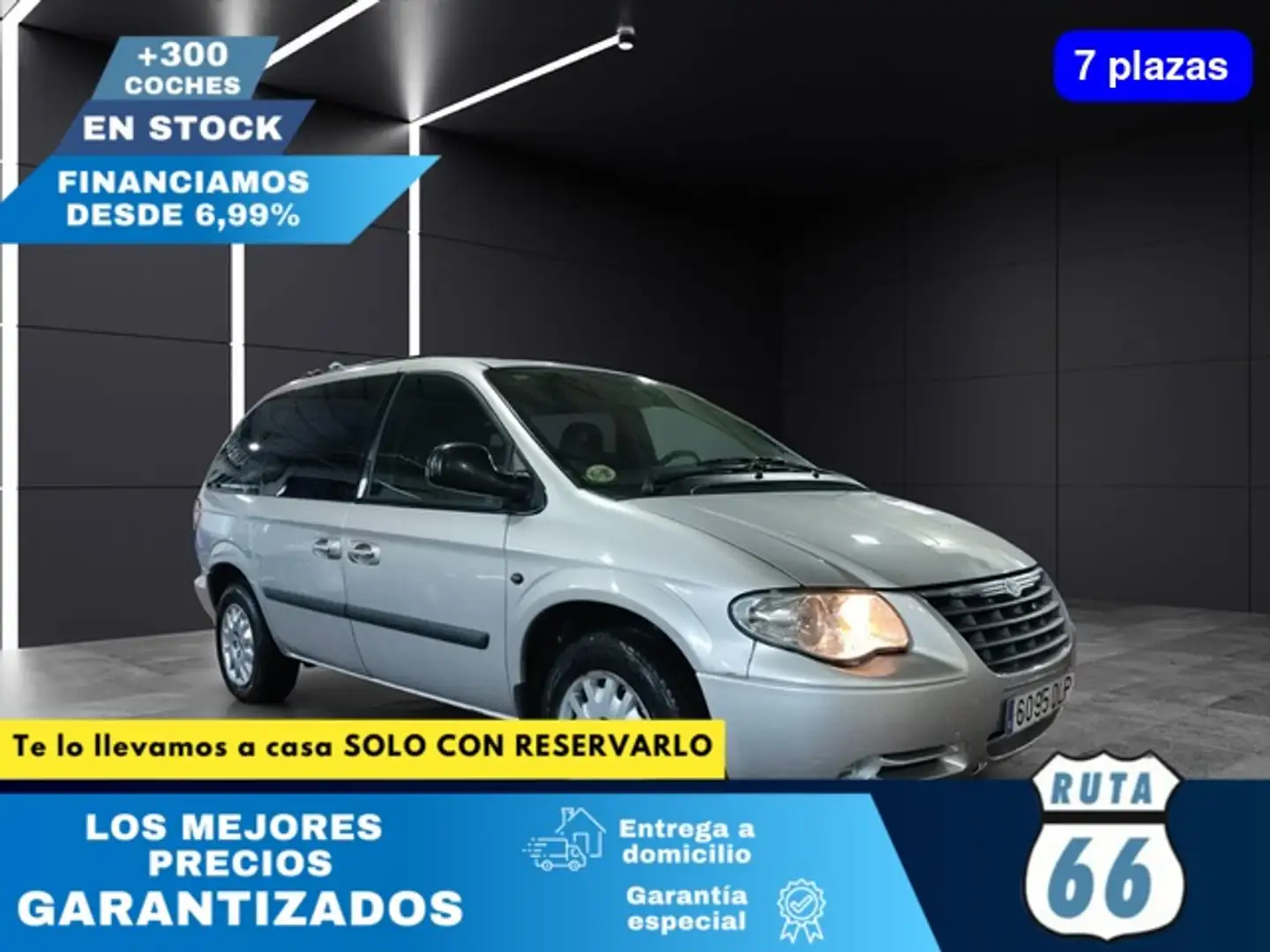 Chrysler Voyager 2.4 SE Plateado - 1