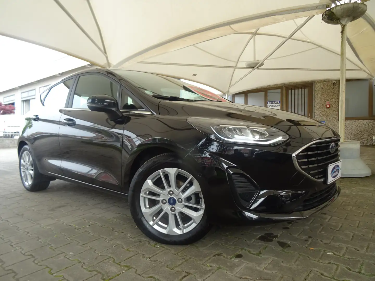Ford Fiesta 1.1 75 CV TITANIUM Negro - 1