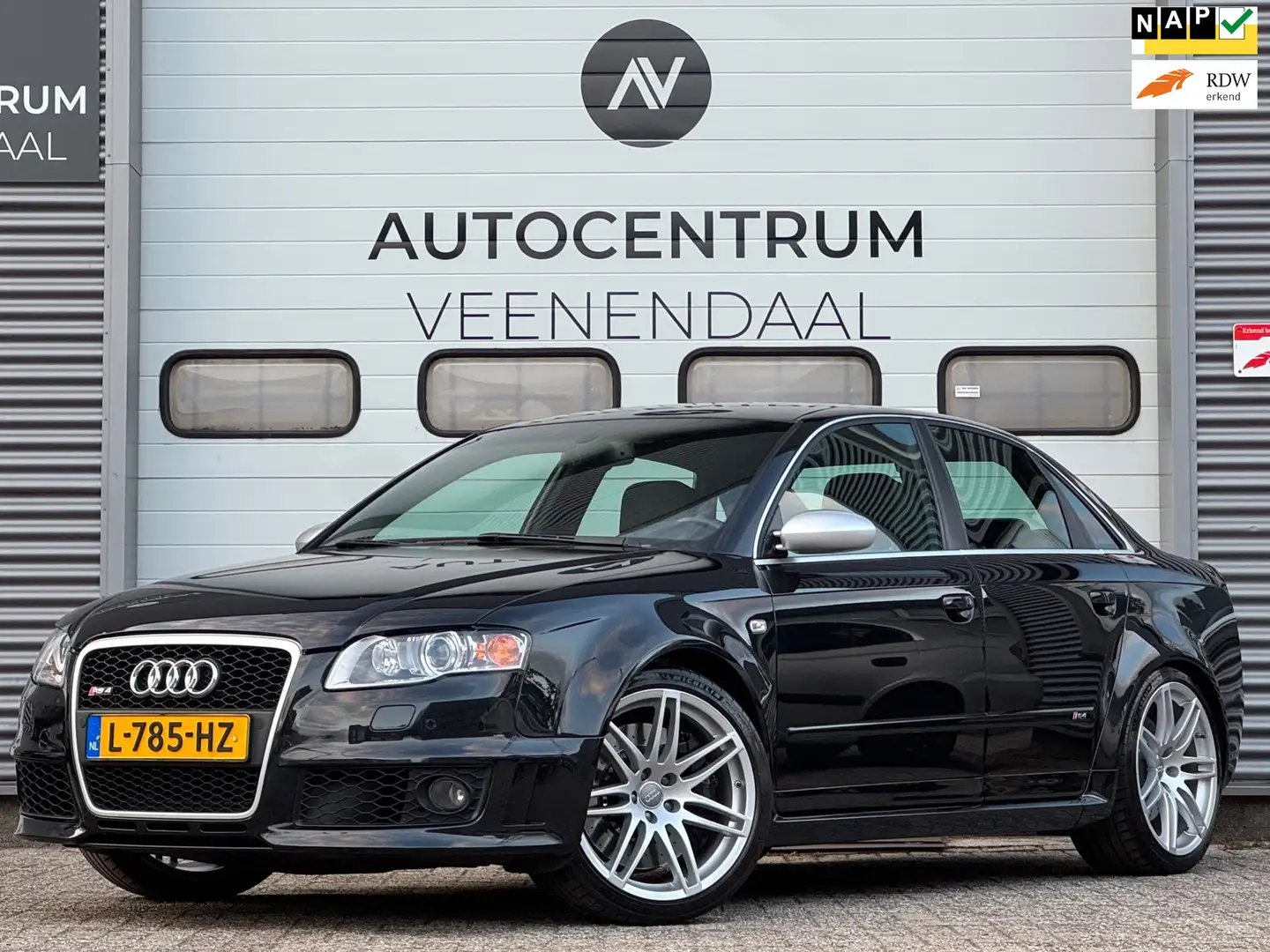 Audi RS4 Limousine 4.2 V8 Quattro 420 PK CARBON/BOSE/UNIEK Zwart - 1