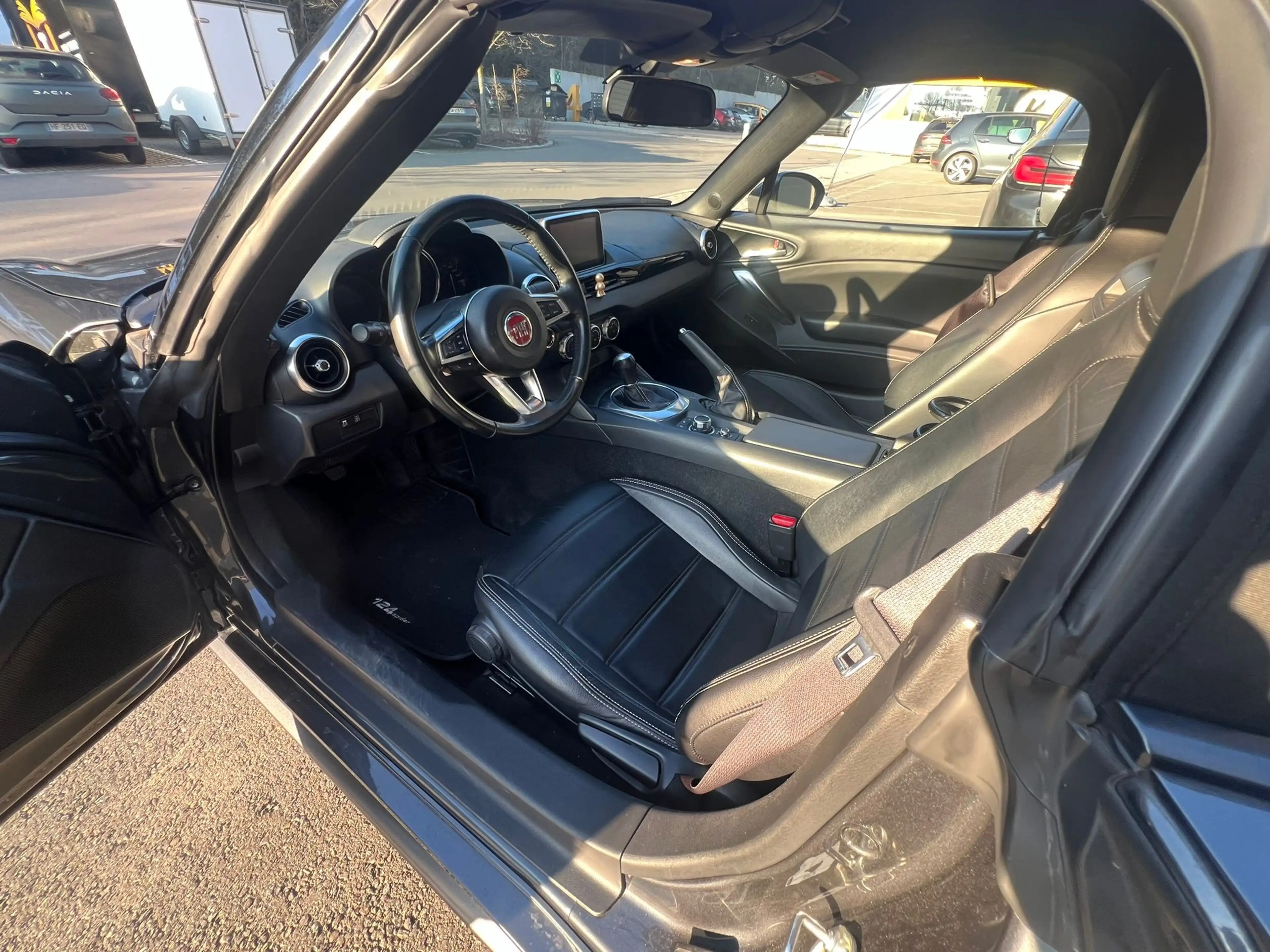 Fiat 124 Spider 1.4 Turbo Lusso — photo 12