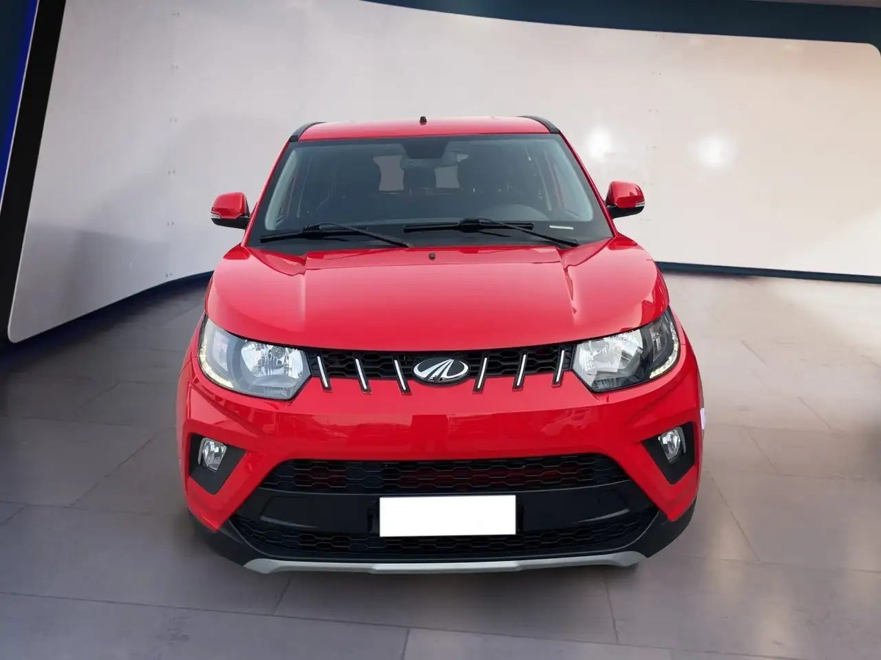Mahindra KUV100