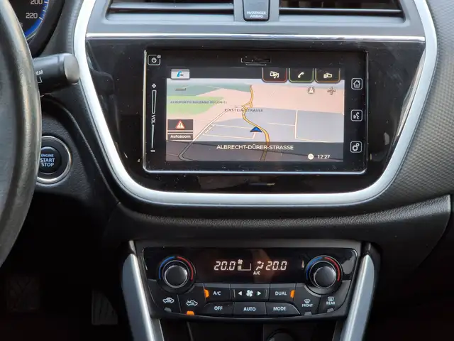 Suzuki SX4 S-Cross view 16