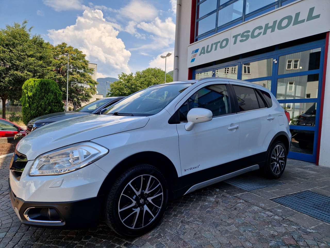 Suzuki SX4 S-Cross 1.6 120Cv Limited+ 4x4 Allgrip Navi Bi-Xeno Euro6c xNeopatentato Führerscheinneuling AHK/Gancio 17" PDC Keyless
