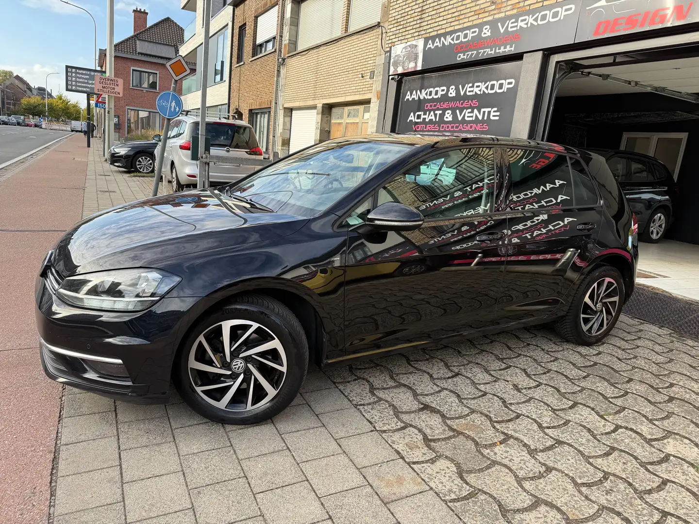 Volkswagen Golf Golf 1.6 SCR TDi  Navigations Clim*Tva BTW*10331* Zwart - 1