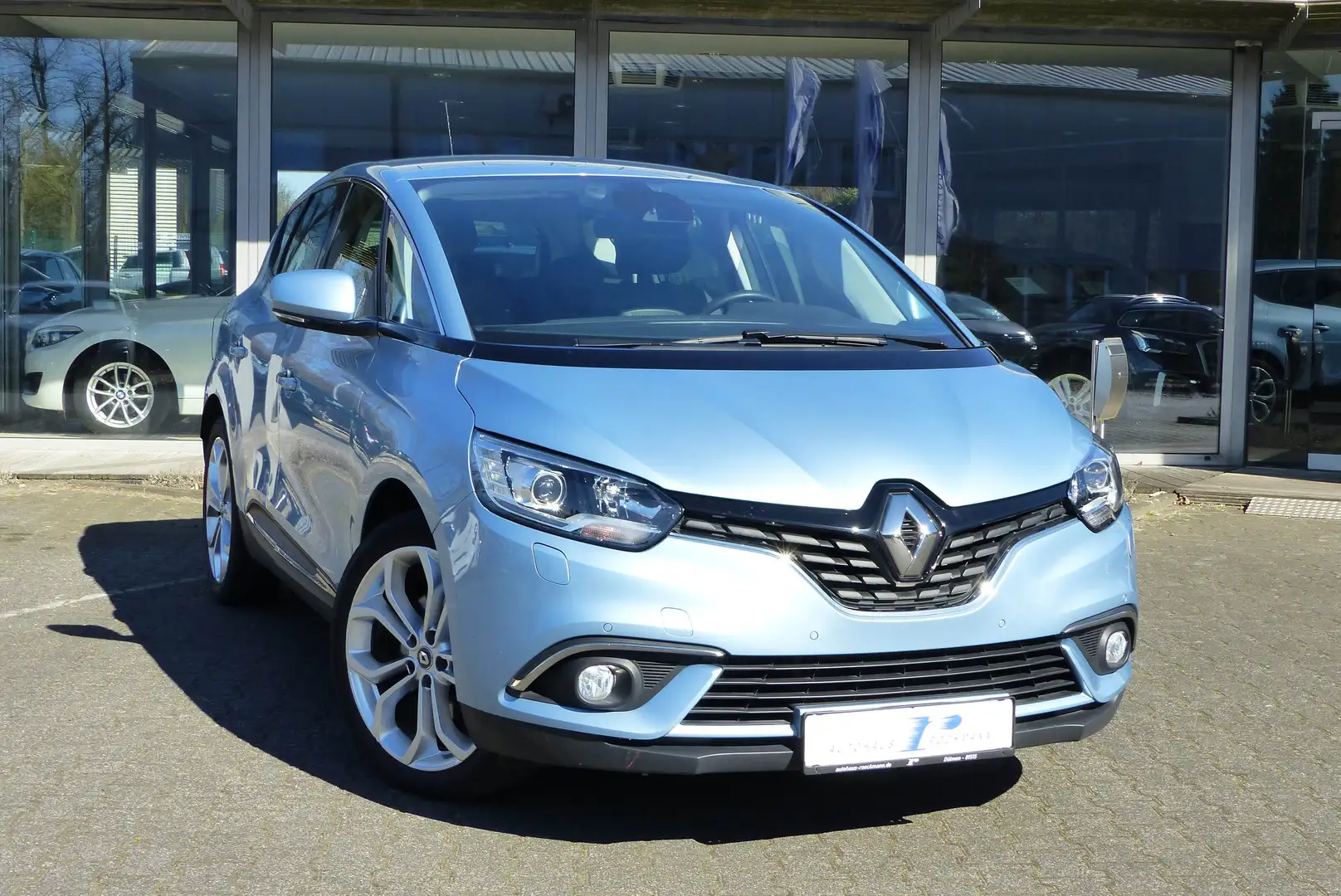 Renault Scenic IV 1.3 140 AHK M+S Navi App PDC SHZ Blau - 1