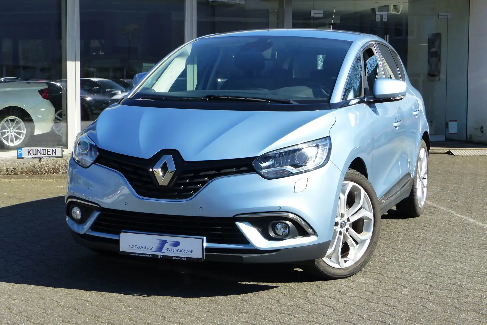 Renault Scenic IV 1.3 140 AHK M+S Navi App PDC SHZ Blau - 2