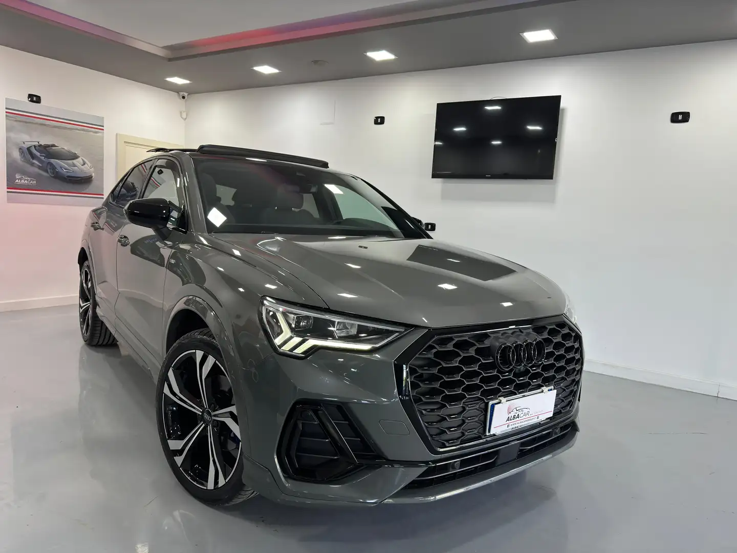 Audi Q3 Sportback 35 2.0 tdi S line edition s-tronic Grau - 1