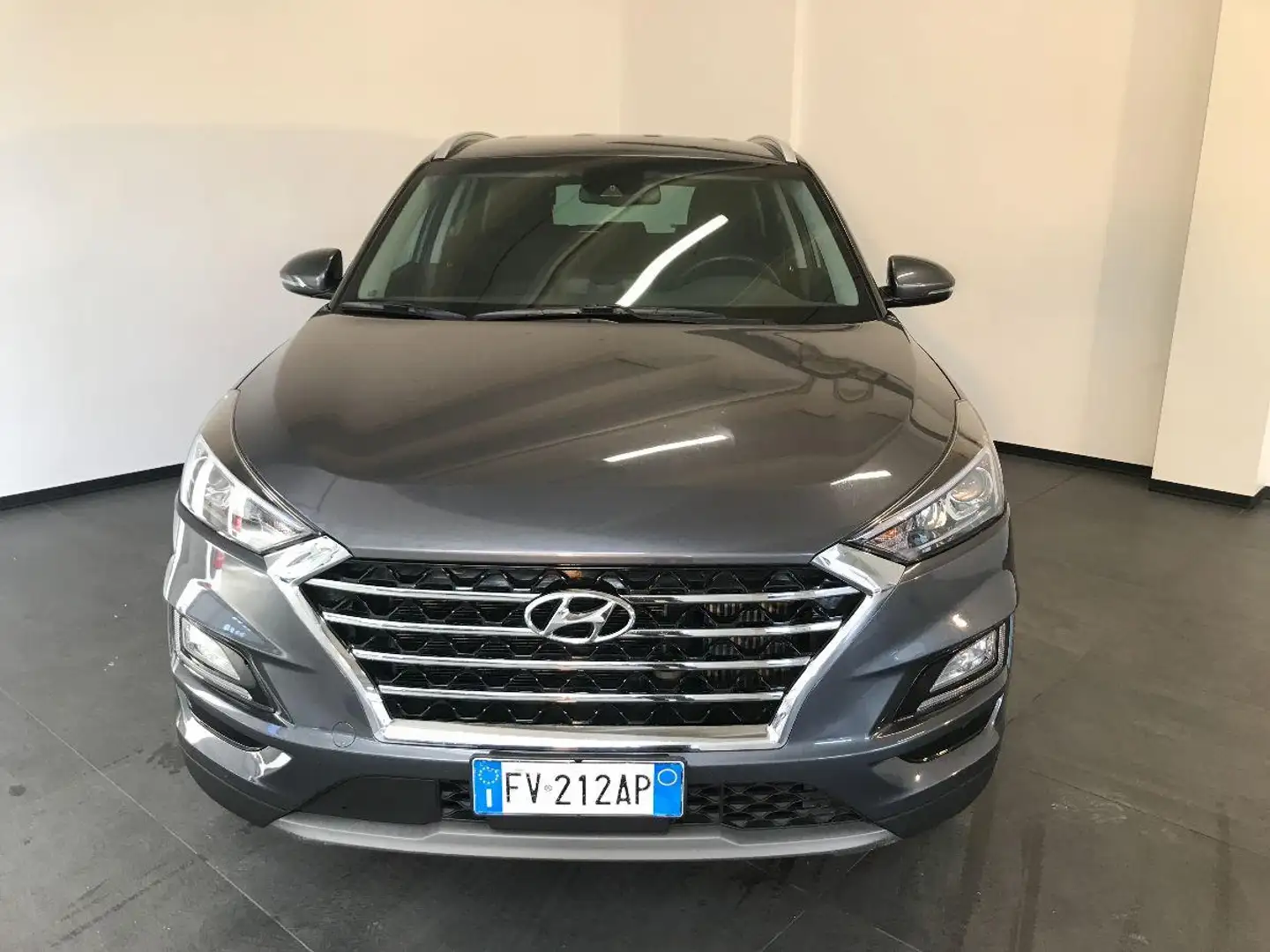 Hyundai TUCSON 1.6 CRDi XTech Gris - 2