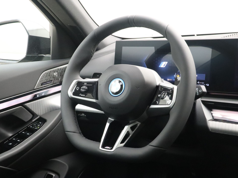 BMW 530 5 Serie Touring 530e M Sportpakket Pro - 20 inch - — photo 2