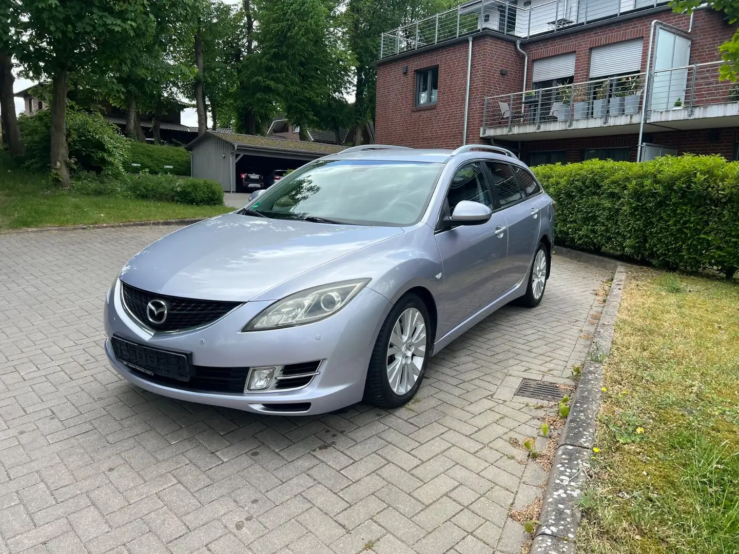 Mazda 6 Kombi 2.2 CRDT Exclusive Silber - 1