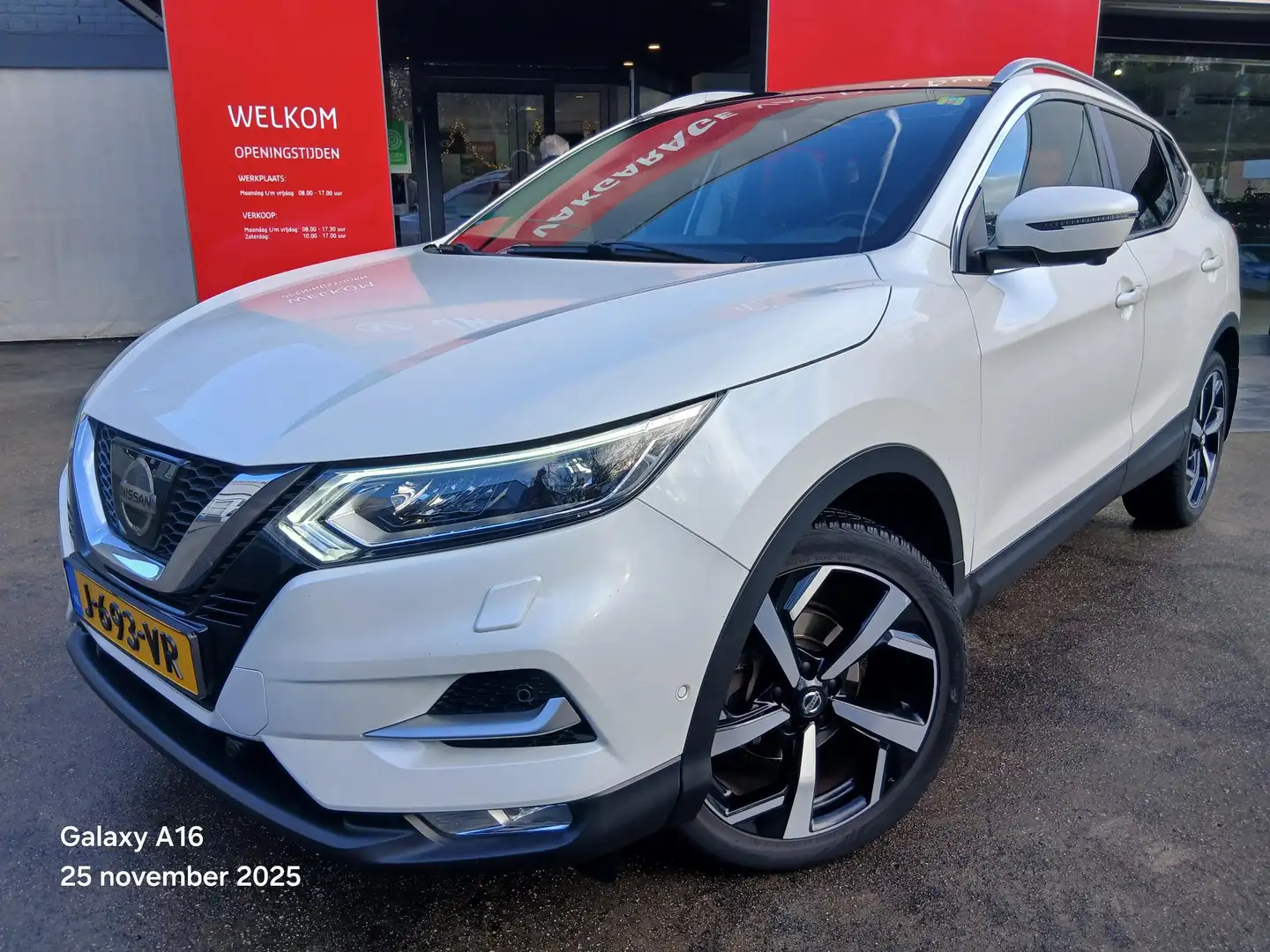 Nissan Qashqai 1.2 Tekna + Wit - 2