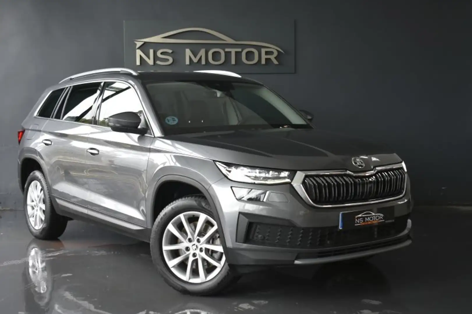 Skoda Kodiaq 2.0TDI AB tech Style 4x4 DSG 147kW Gris - 2