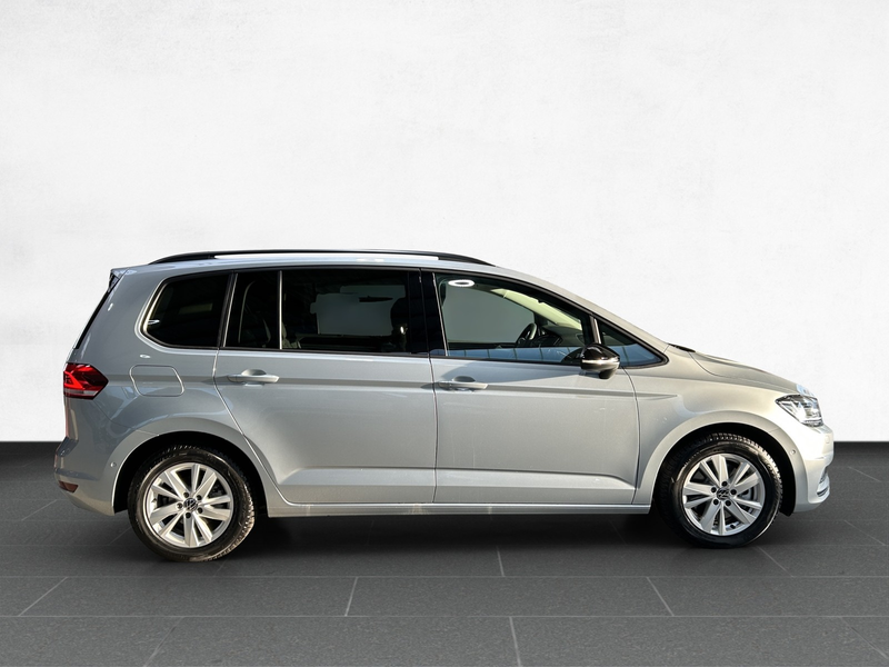 Volkswagen Touran Highline 1.5 TSI DSG /AHK/7-Sitzer — photo 6