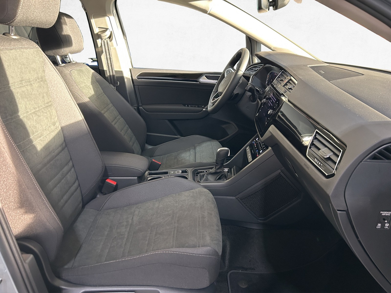 Volkswagen Touran Highline 1.5 TSI DSG /AHK/7-Sitzer — photo 9