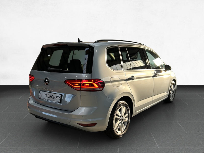 Volkswagen Touran Highline 1.5 TSI DSG /AHK/7-Sitzer — photo 4