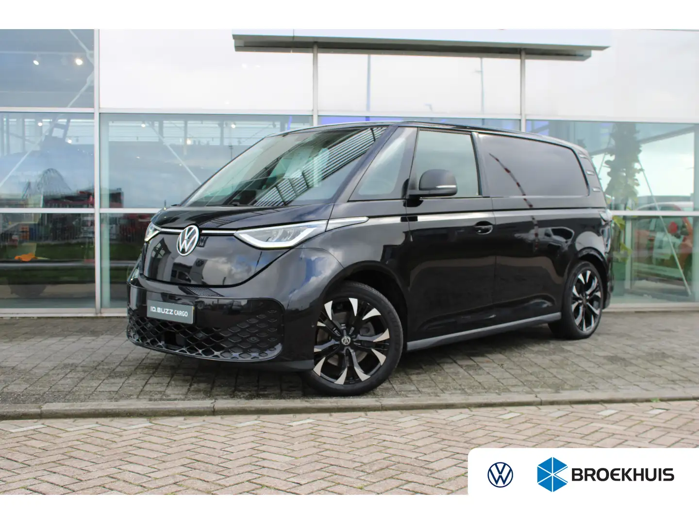 Volkswagen ID. Buzz Cargo 77 kWh 204 pk | 77 kWh | 204 pk | Trekhaak | Adapt Noir - 1