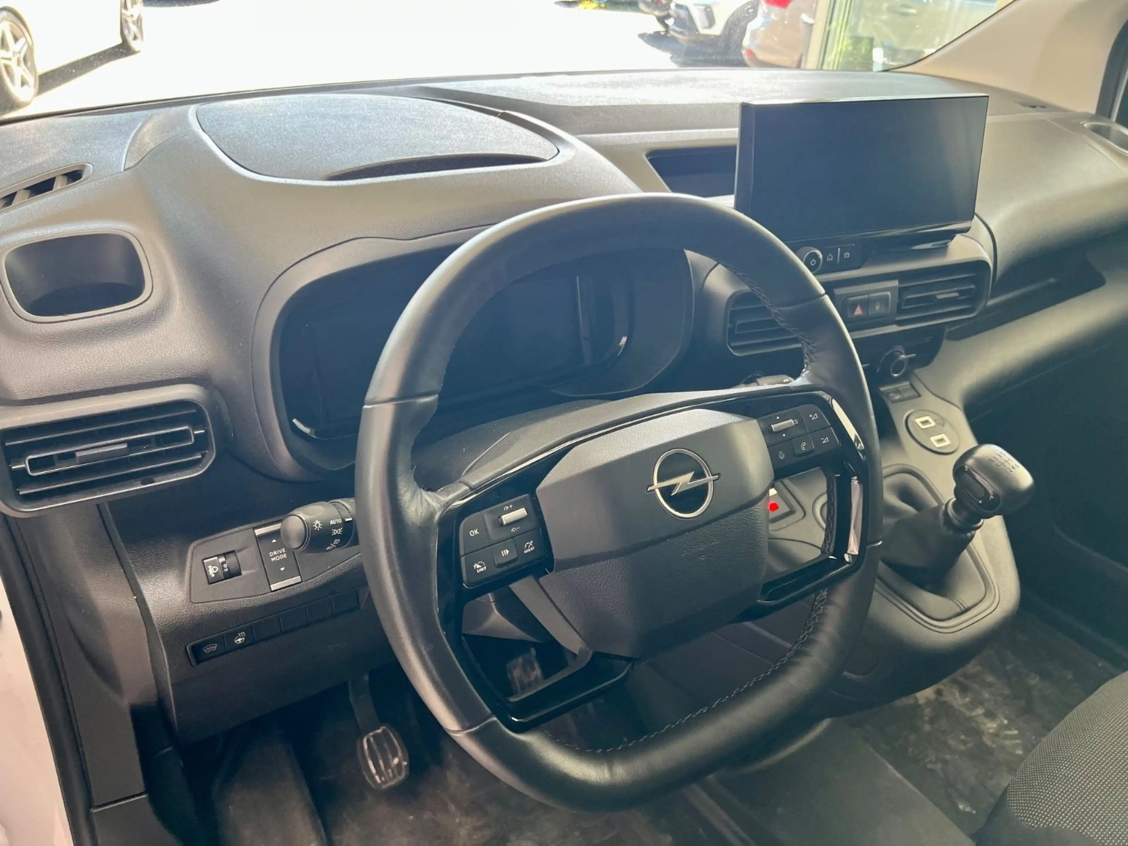 Opel Combo Cargo 1,5D erhöhte Nutzlast XL/Kamera/Navi — photo 12