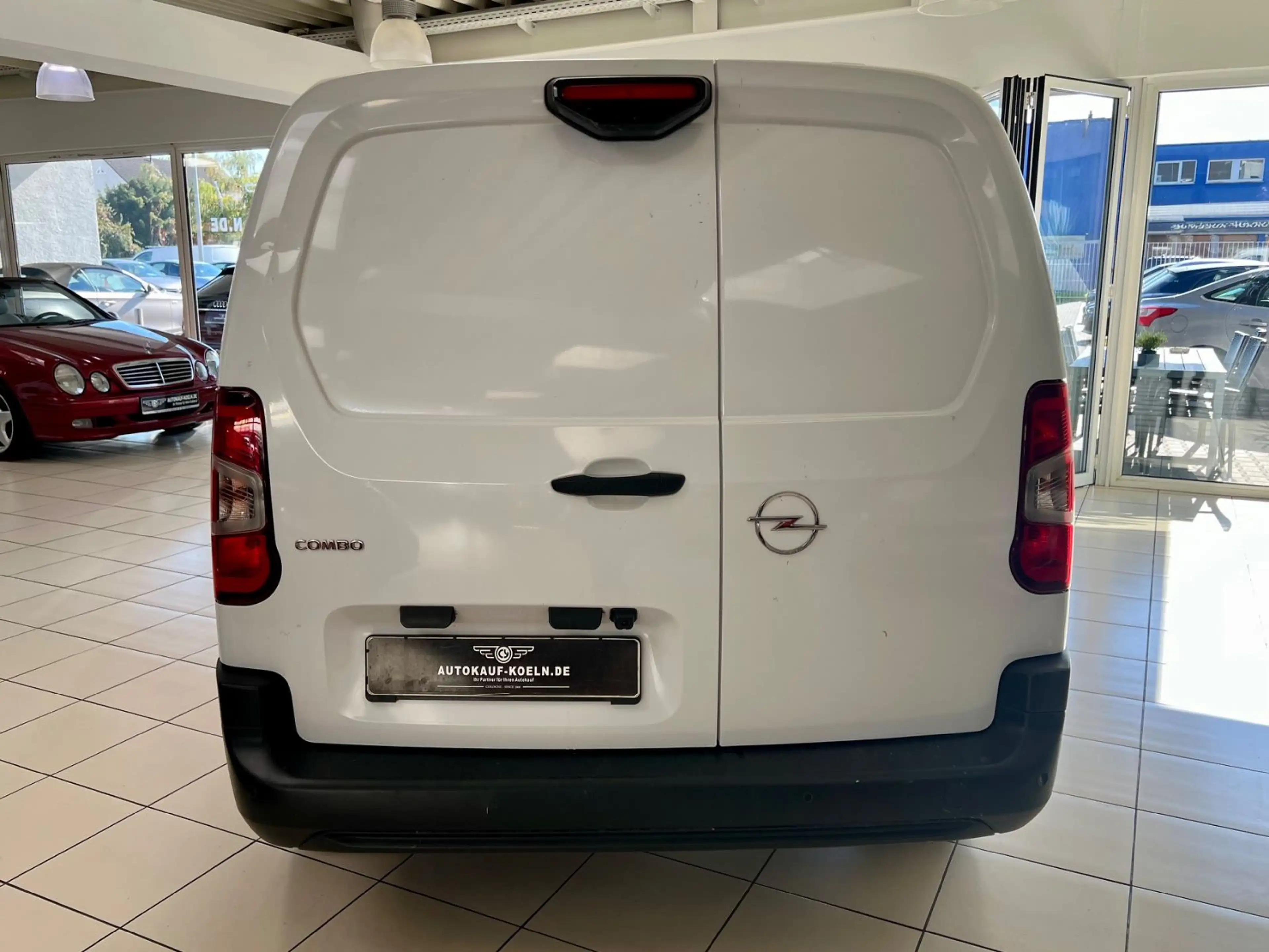 Opel Combo Cargo 1,5D erhöhte Nutzlast XL/Kamera/Navi — photo 9