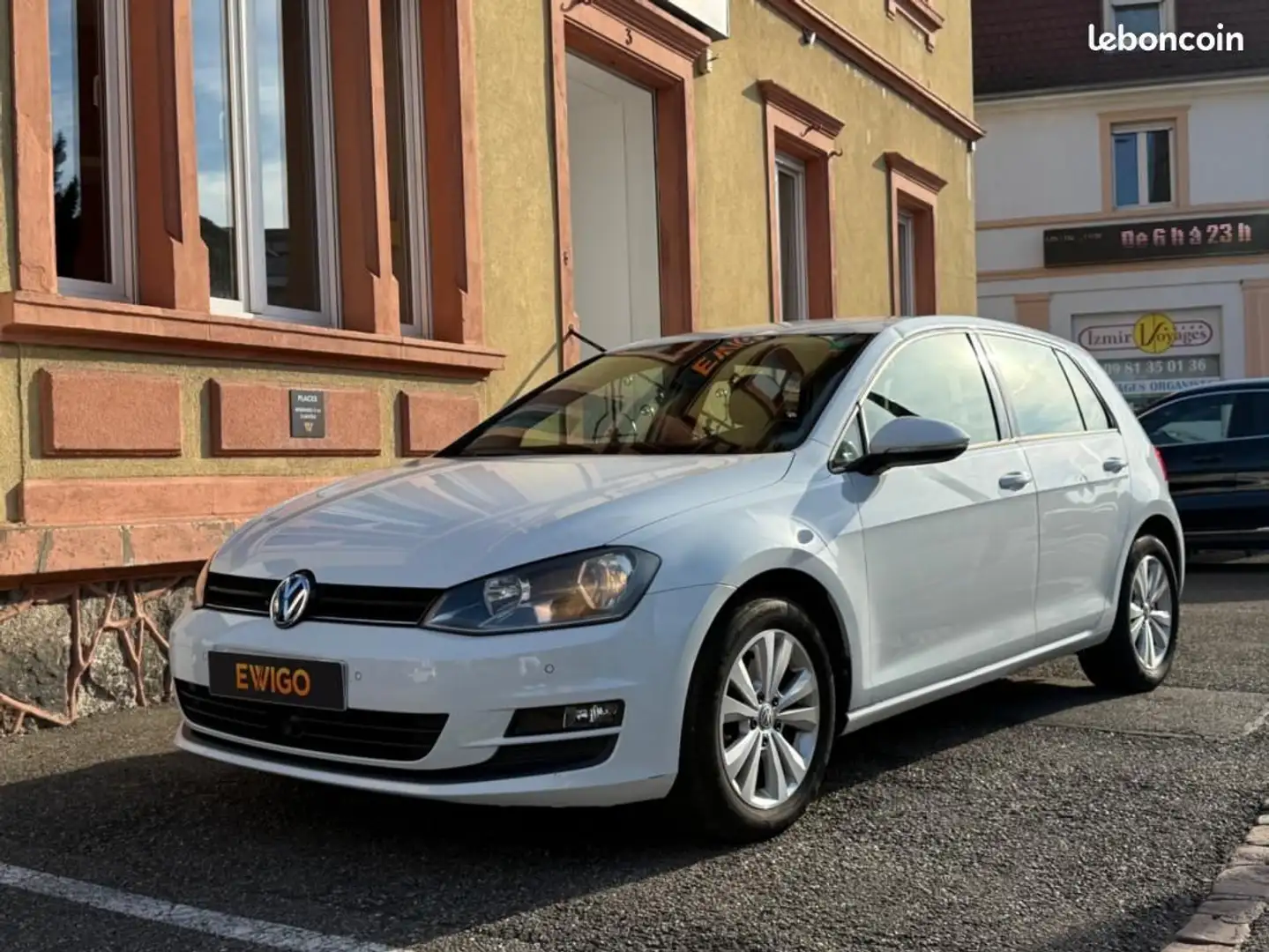 Volkswagen Golf 1.6 TDI 105-RADAR DE RECUL-GARANTIE 6 MOIS PNEUS HIVER Blanco - 2