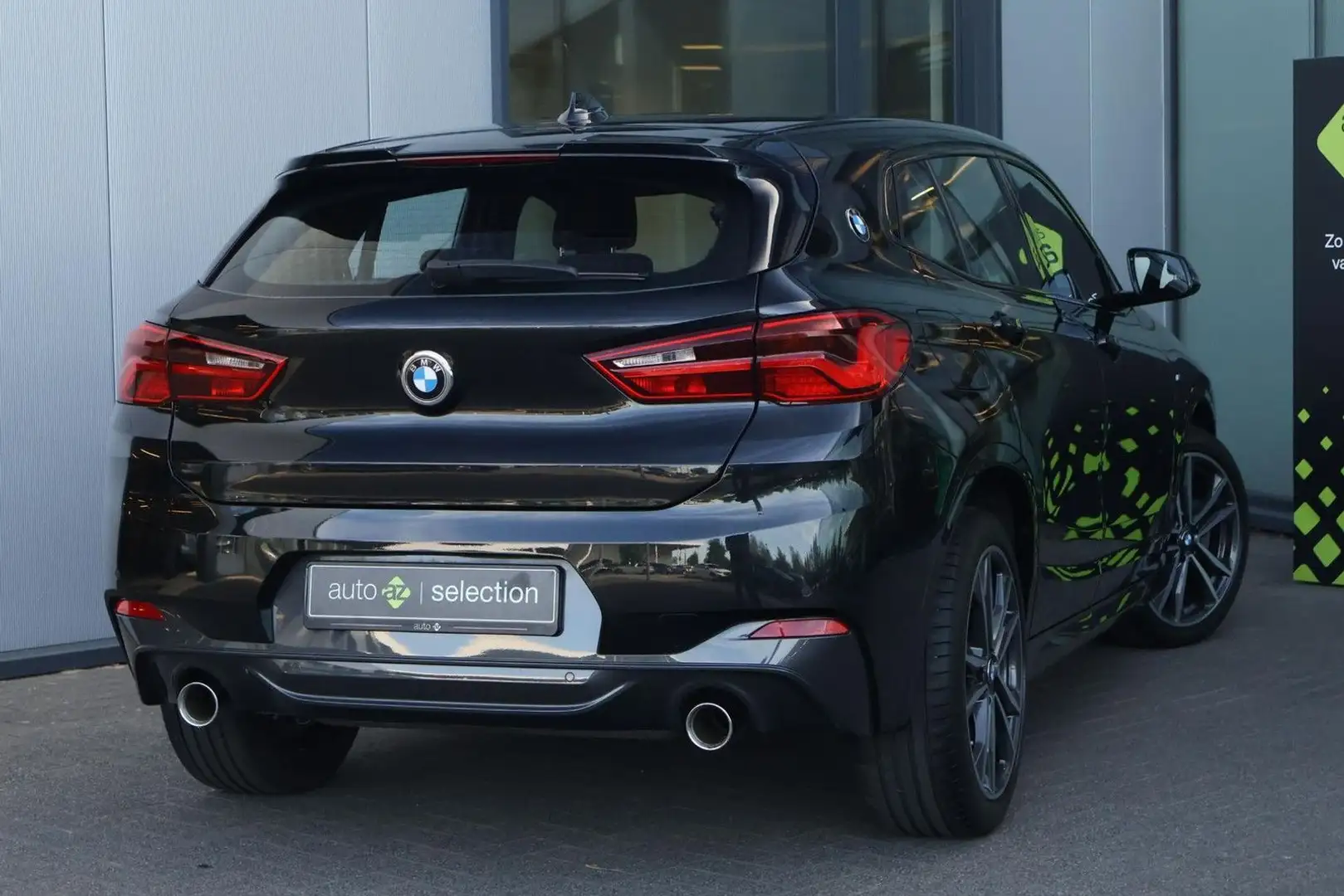 BMW X2 sDrive20i High Executive / M Sport Noir - 2