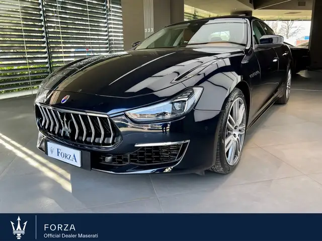 Maserati Ghibli S 3.0 V6 bt GranLusso 430cv auto my20, Tetto apr.