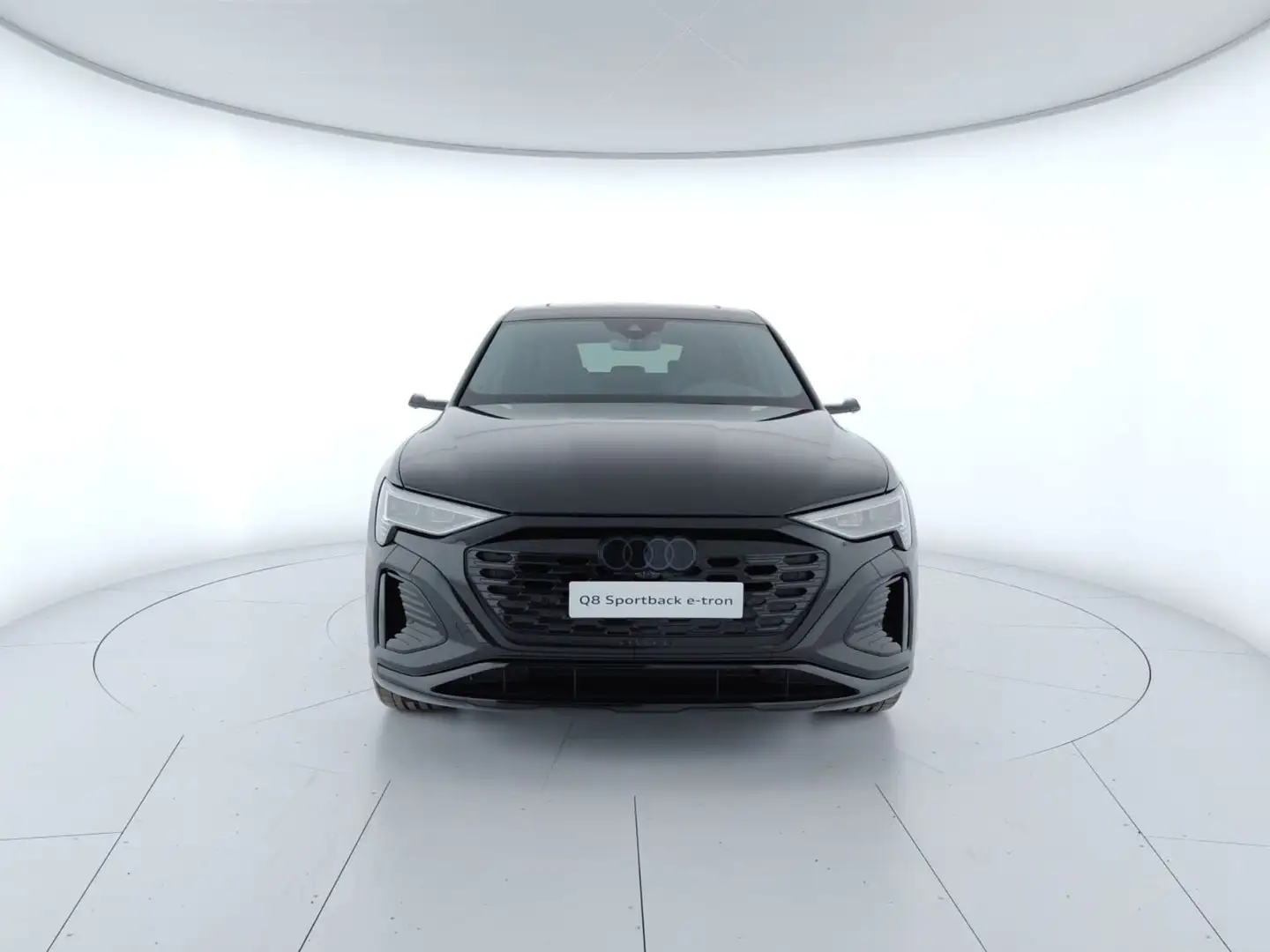 Audi Q8 e-tron SPB 55 quattro S line edition Fekete - 2