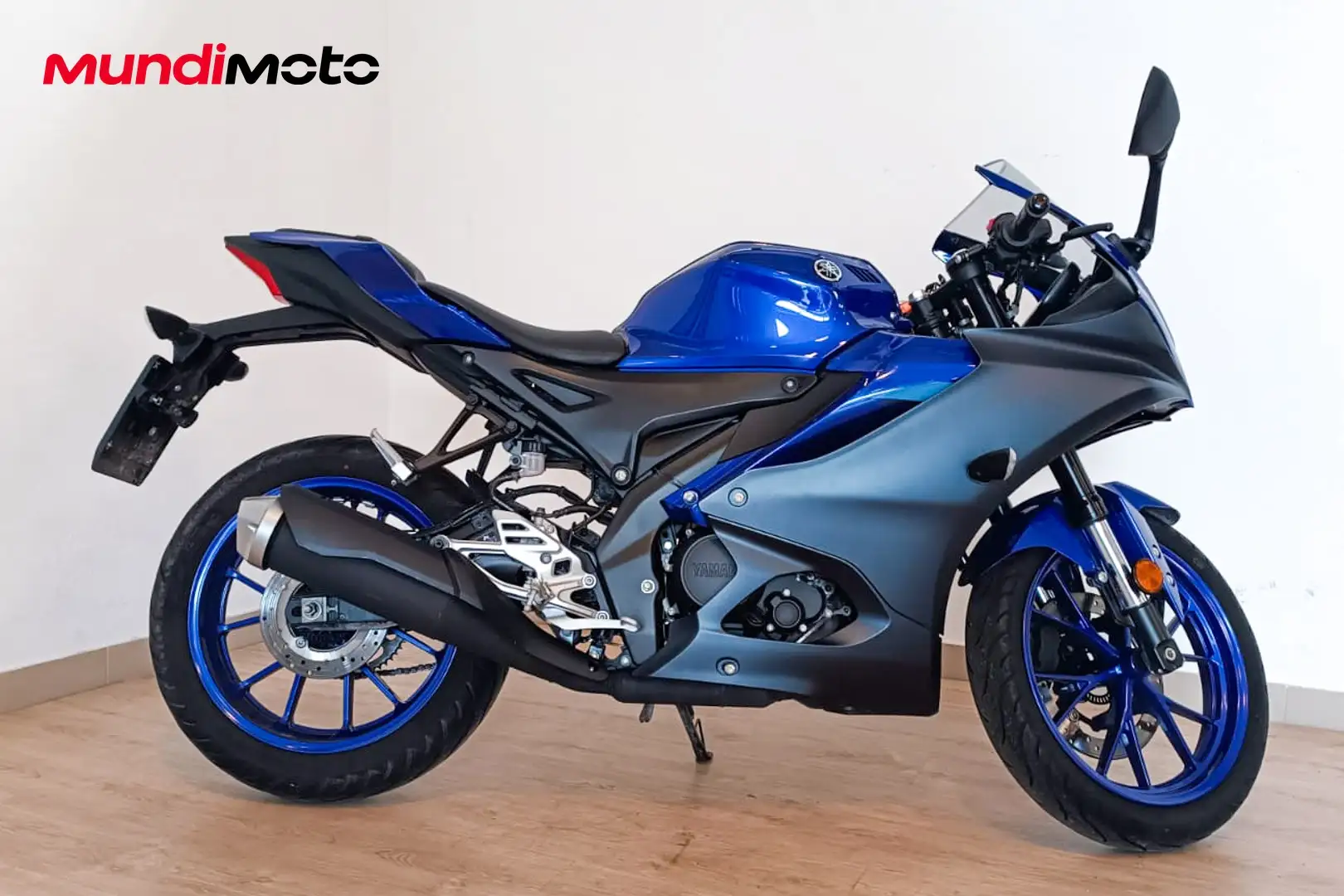 Yamaha YZF-R125 - 1