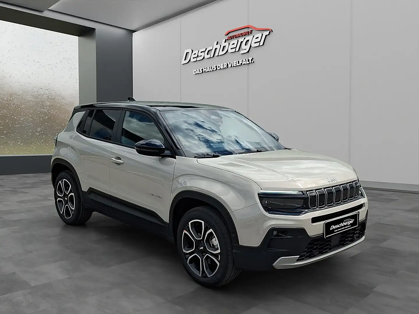 Jeep Avenger 1.2 e-Hybrid Summit e-DCT6 Grau - 2