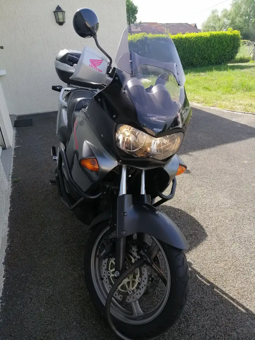 Honda Varadero Argintiu - 1