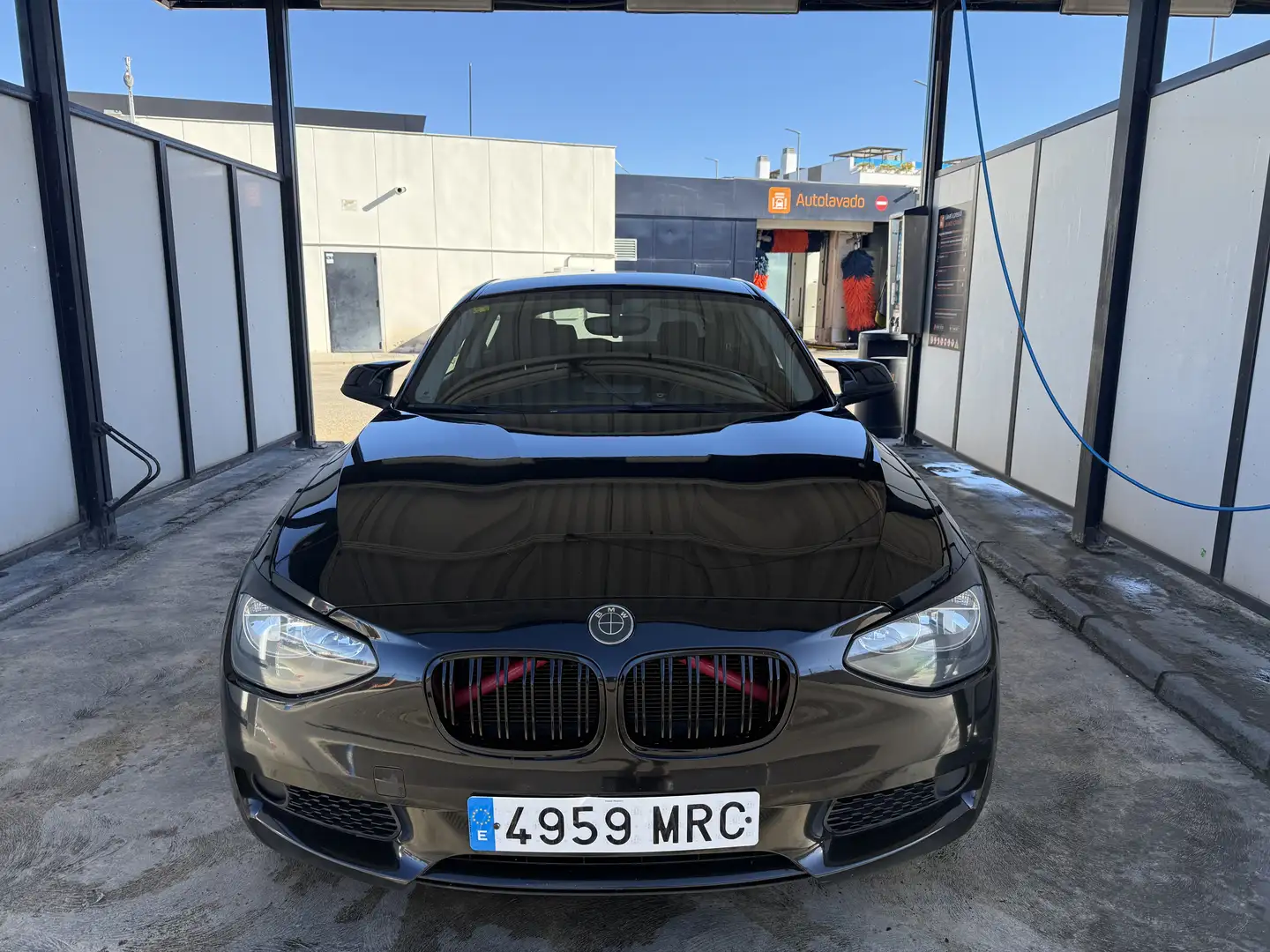 BMW 114 Negro - 2