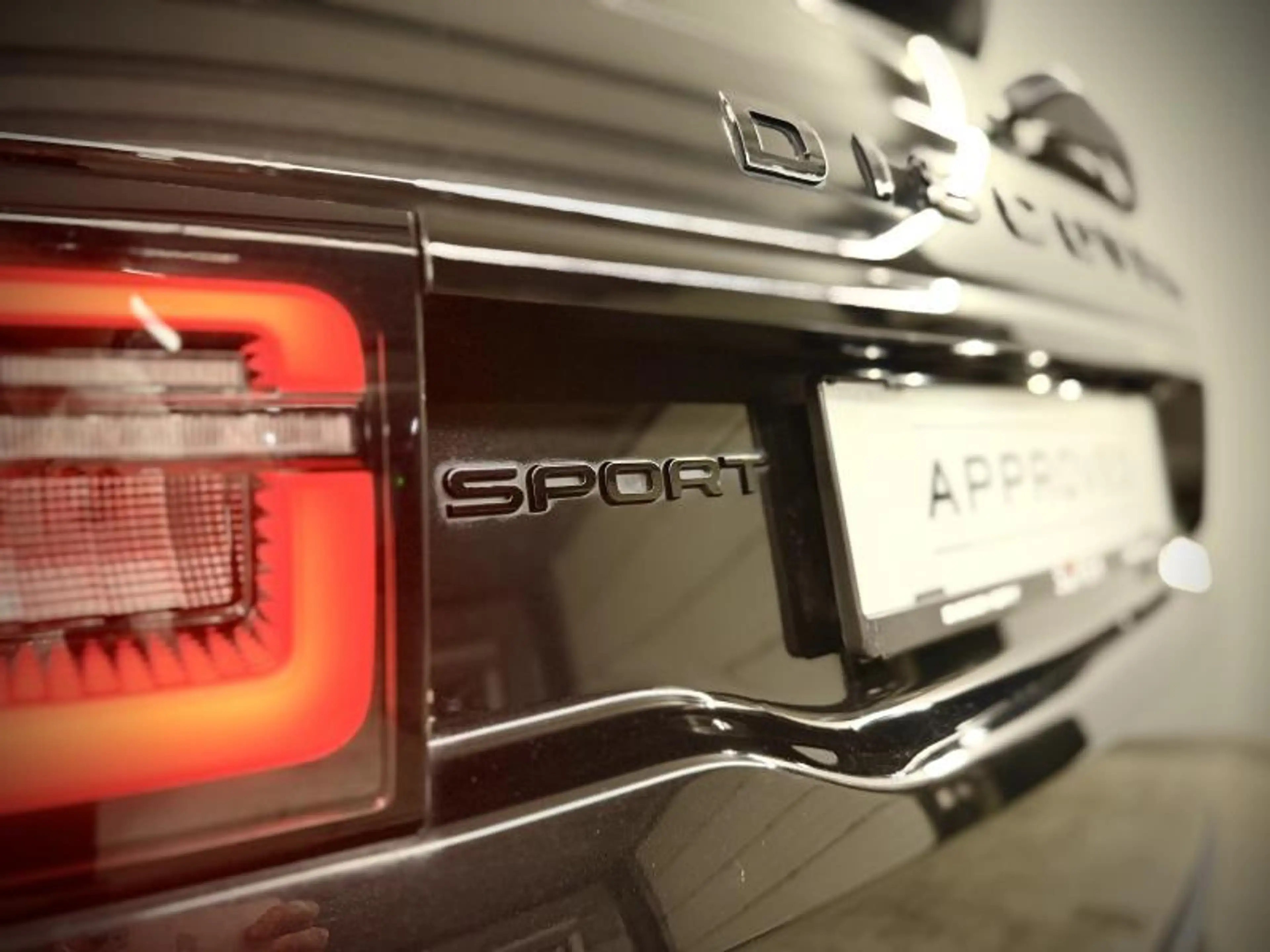 Land Rover Discovery Sport D165 S AWD Auto. 23MY — photo 8