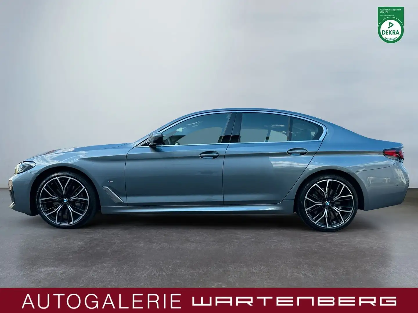 BMW 540 i xDrive Lim. M Sport/LASER/STHZ/HUD/MASSAGE/ Bleu - 2