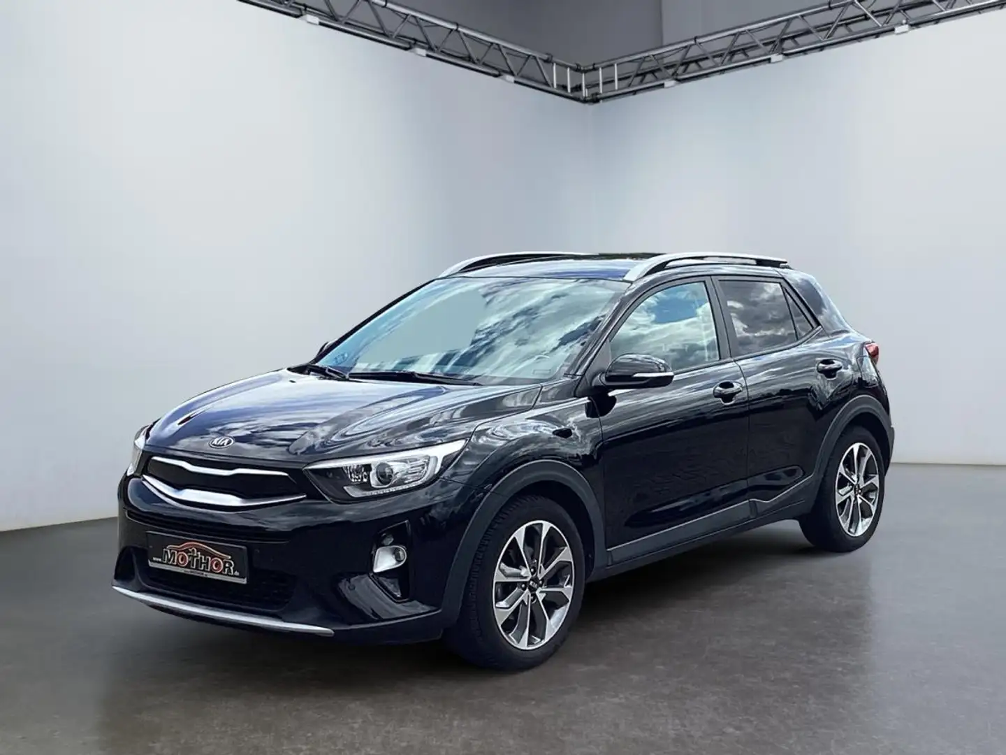 Kia Stonic 1.0 T-GDI Vision LM KlimaA PDC SHZ Schwarz - 2