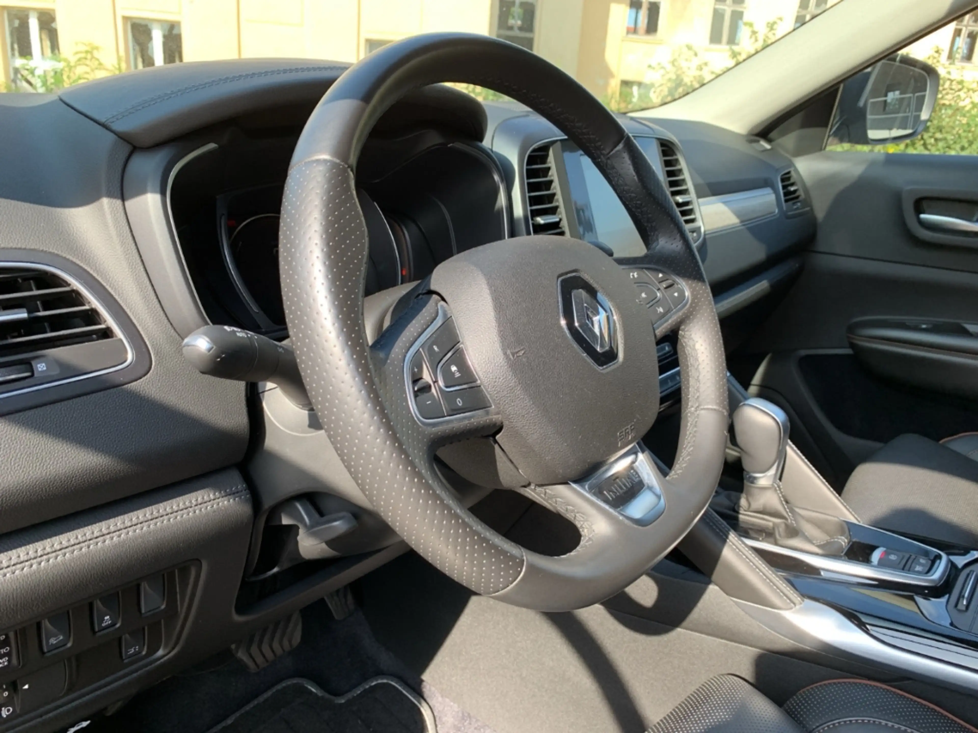 Renault Koleos INITIALE PARIS 4x4 Initiale Paris KLIMA+NAVI+SHZ — photo 10