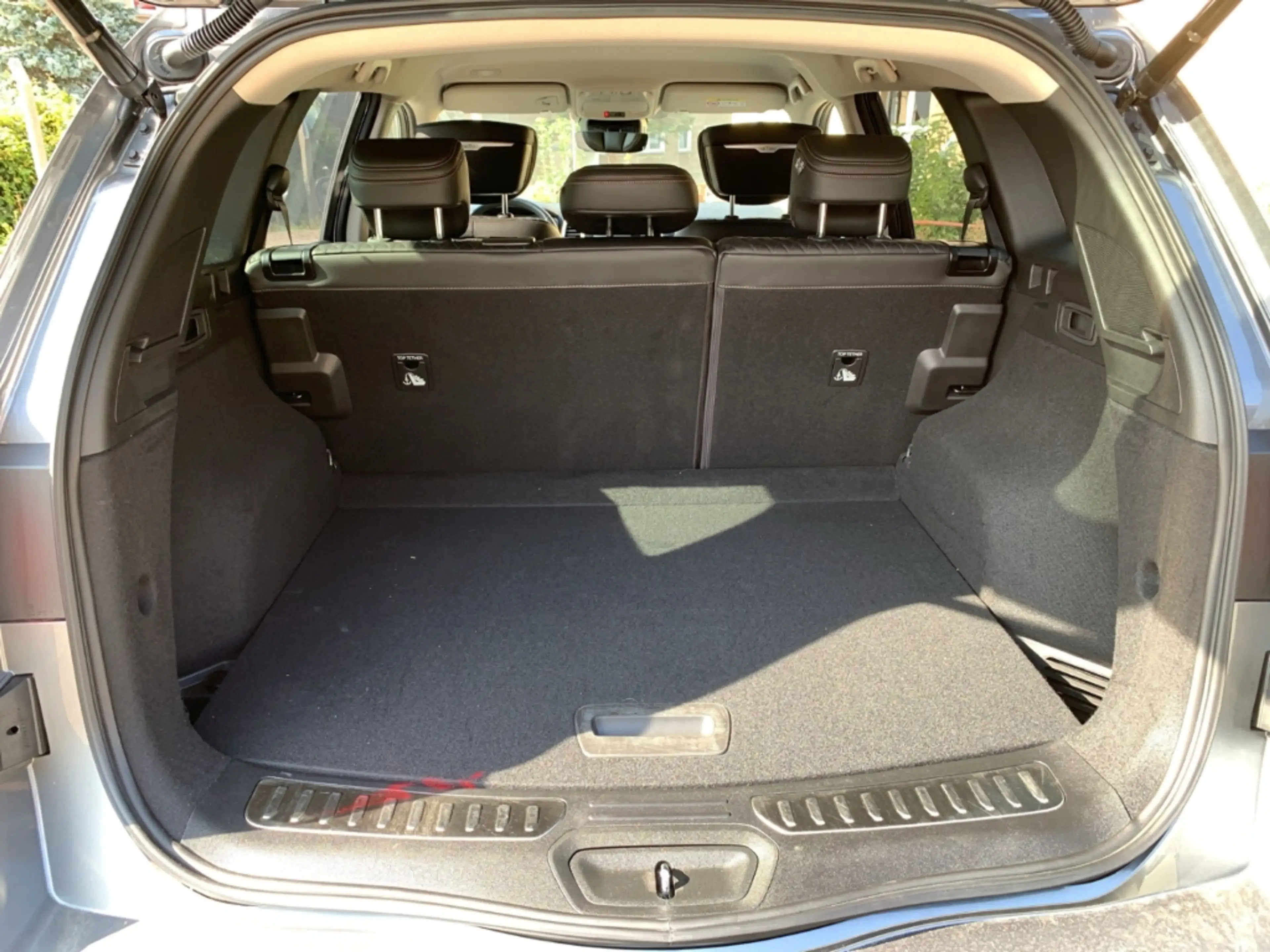 Renault Koleos INITIALE PARIS 4x4 Initiale Paris KLIMA+NAVI+SHZ — photo 12