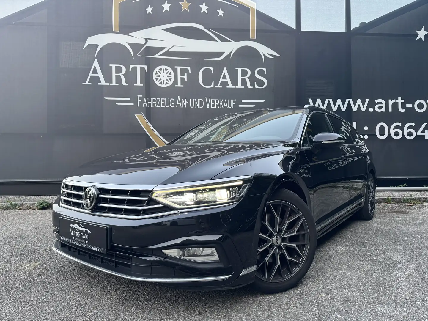 Volkswagen Passat Variant R-Line/Matrix LED/Panorama/ Ab 189 Euro im Monat Schwarz - 1