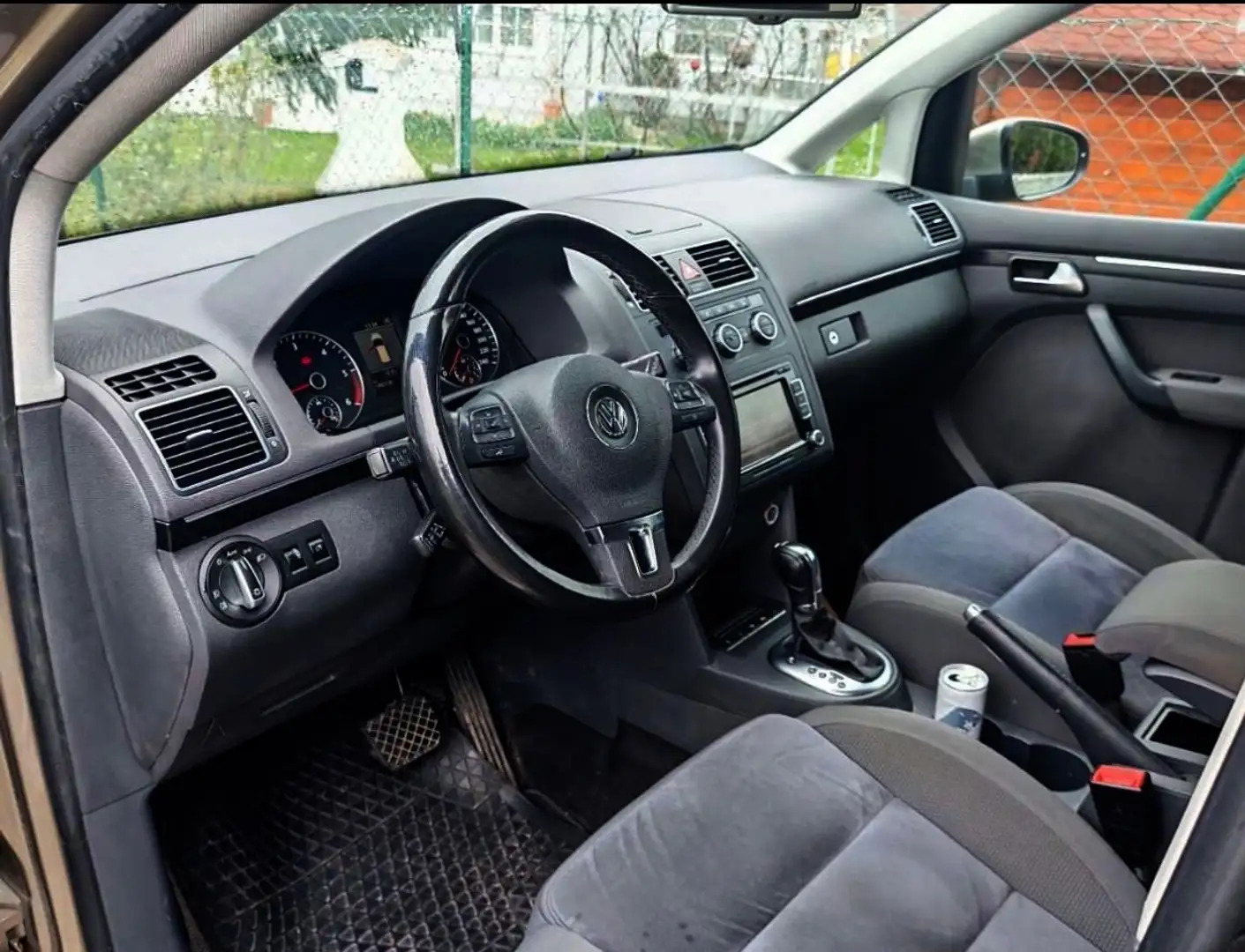 Volkswagen Touran Touran 2.0 TDI DPF BlueMotion Technology DSG Highline Braun - 1