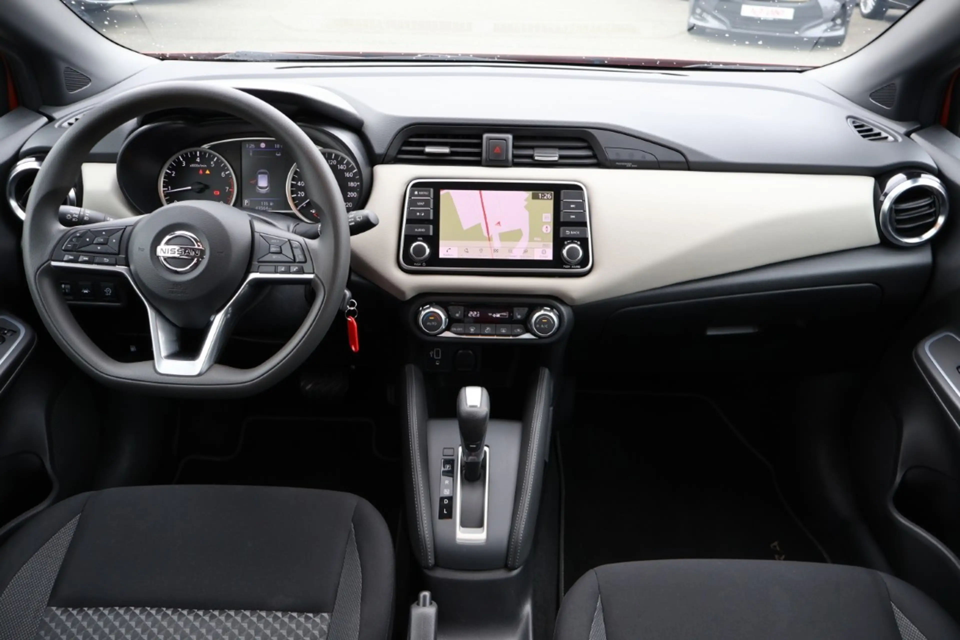 Nissan Micra N-Way Navi Android Apple Sitzheizung PDC — photo 14