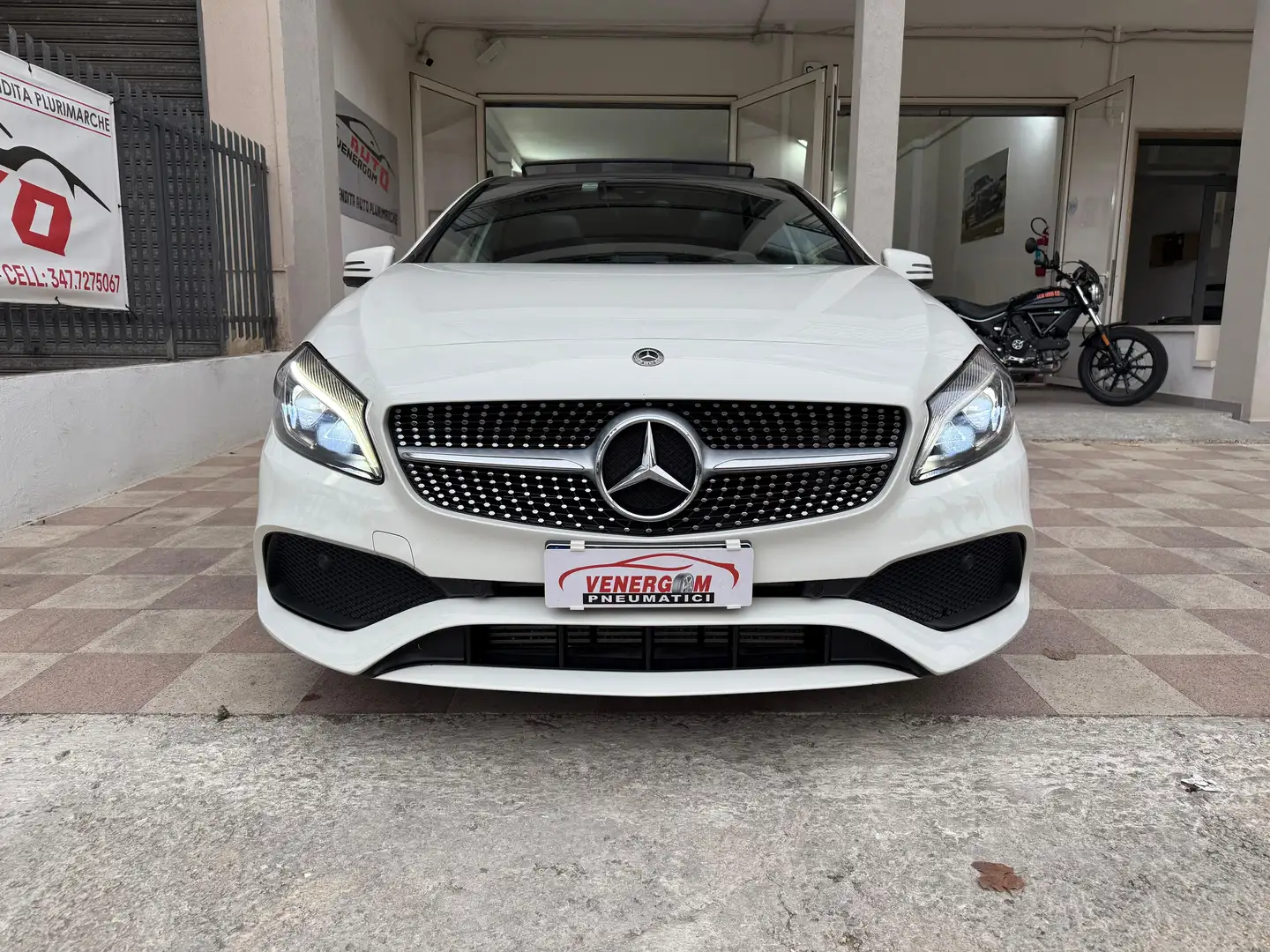Mercedes-Benz A 180 A 180 d Premium auto my16 Bianco - 2