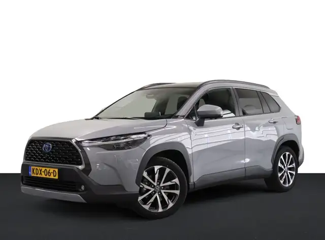 Toyota Corolla Cross 2.0 Hybrid 200 Executive | Panoramadak | Trekhaak