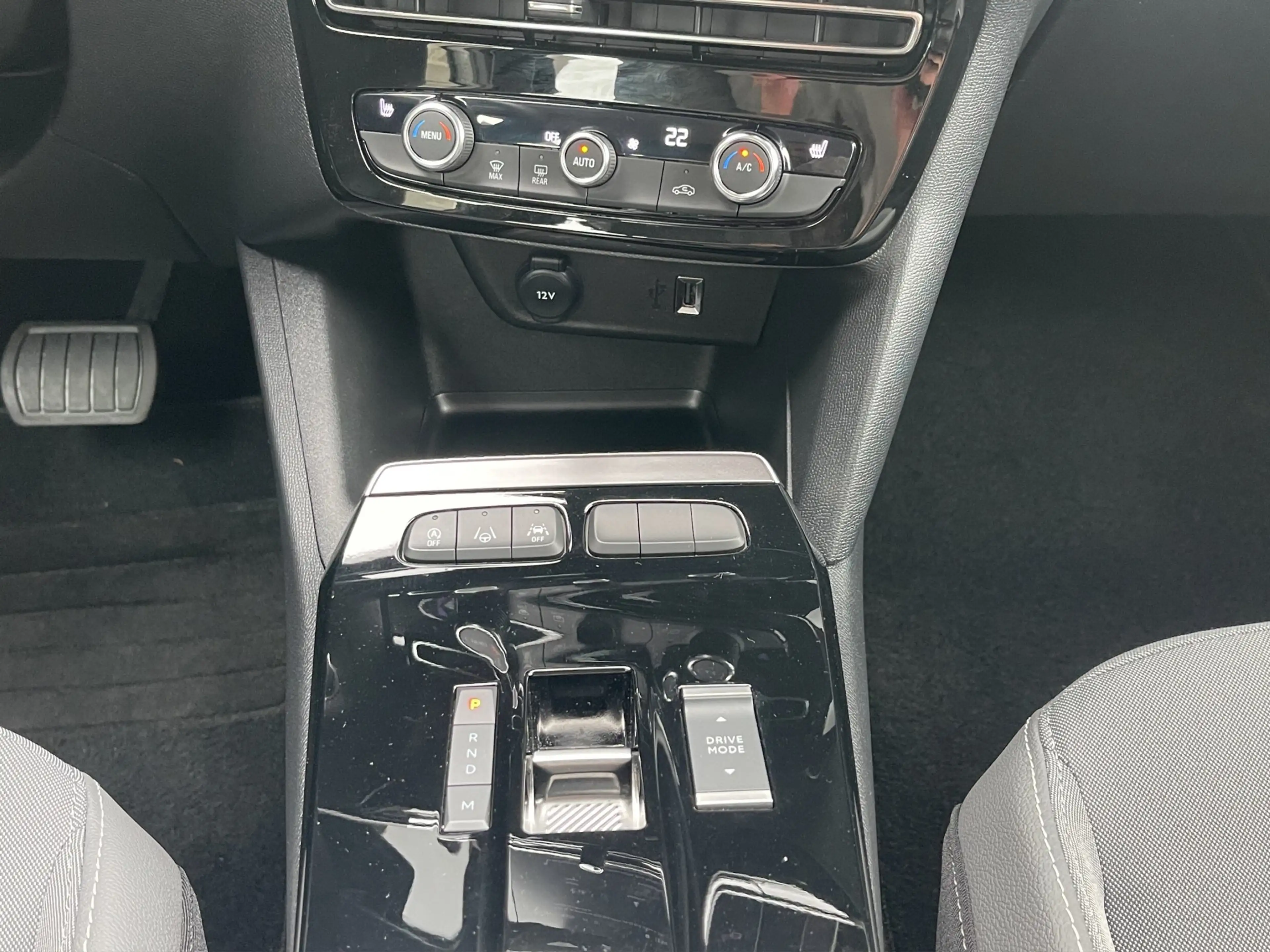 Opel Mokka 1.2 Turbo Elegance Kamera+LED+LM+DAB — photo 19