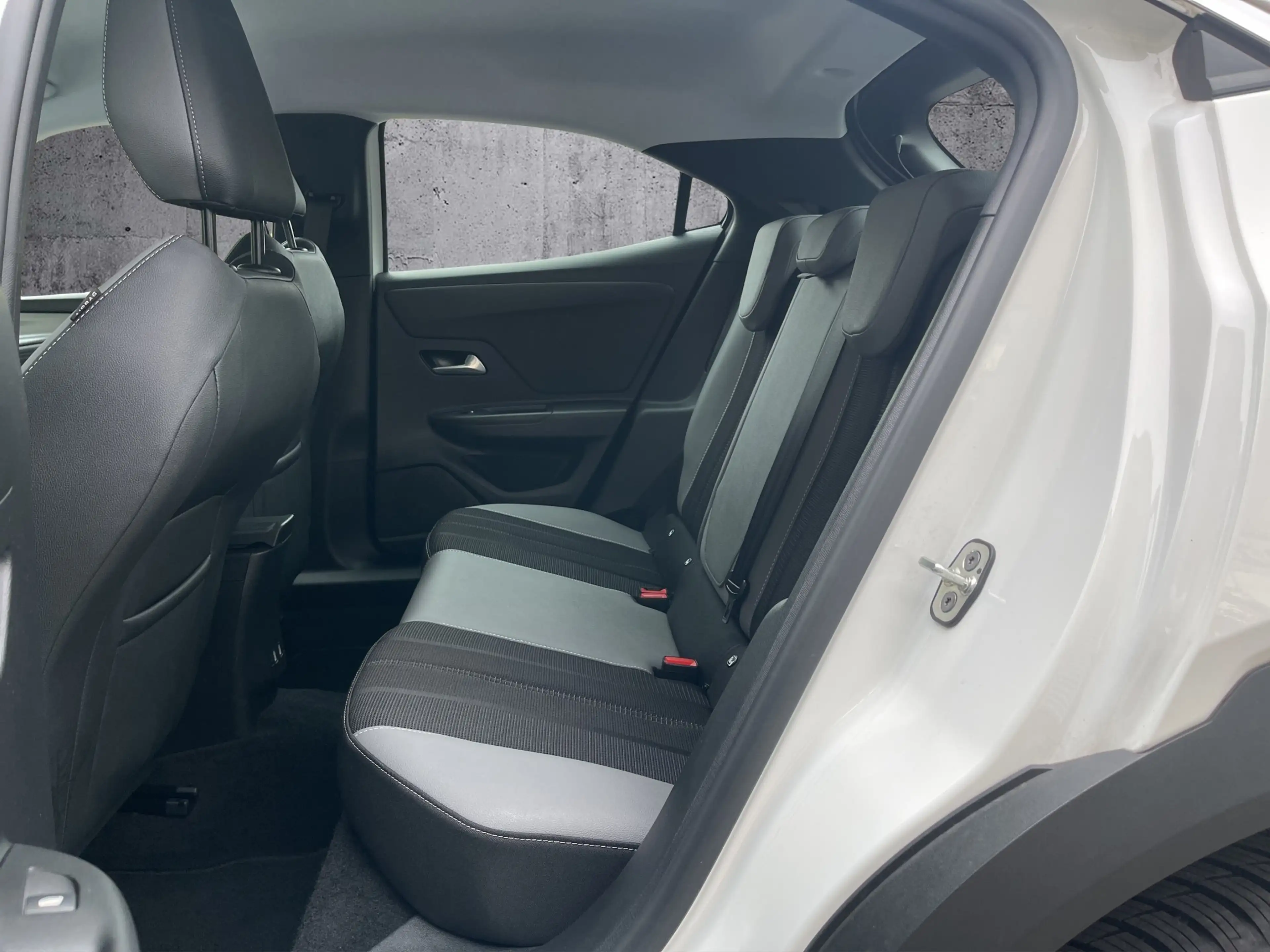 Opel Mokka 1.2 Turbo Elegance Kamera+LED+LM+DAB — photo 13