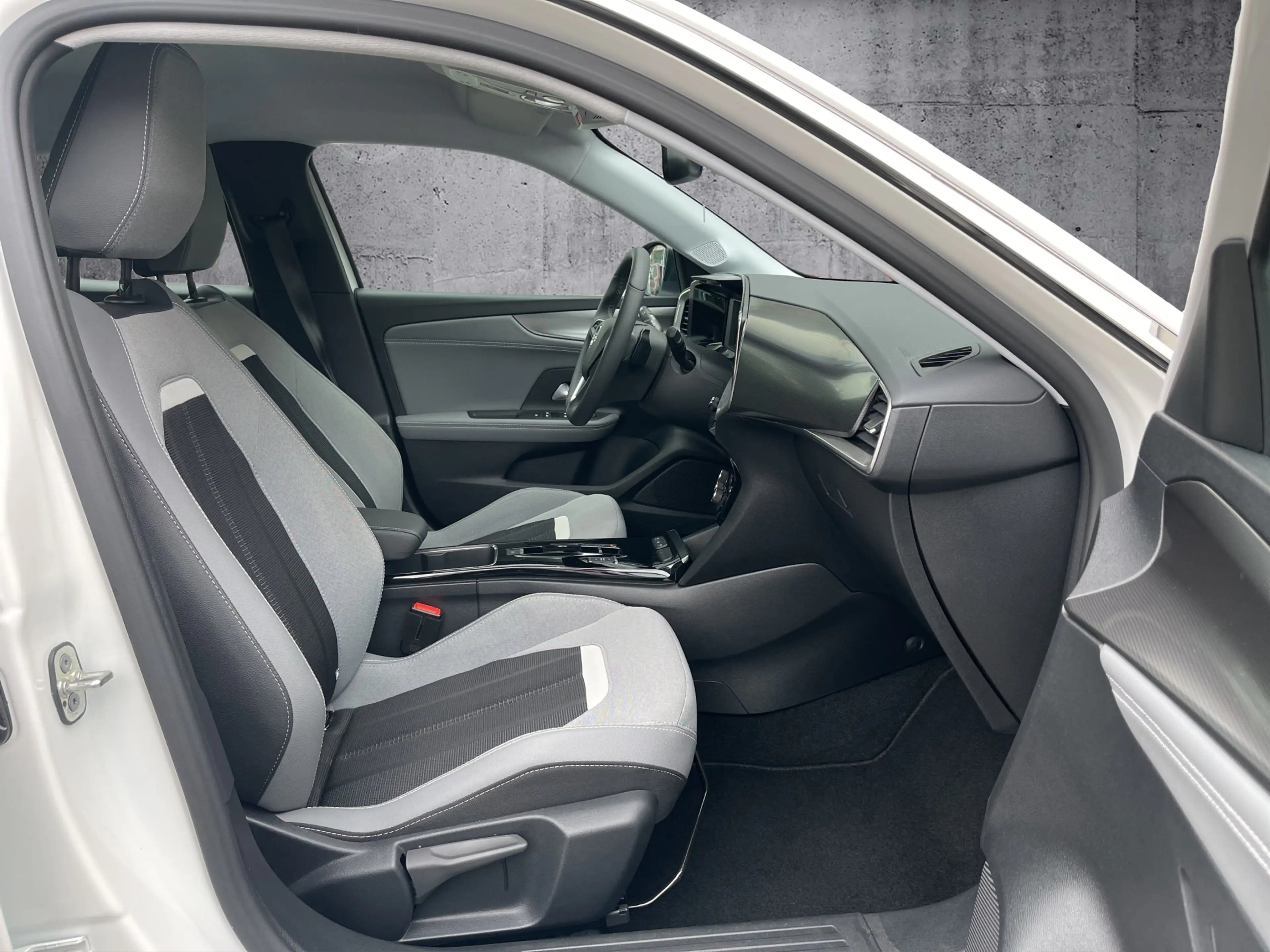 Opel Mokka 1.2 Turbo Elegance Kamera+LED+LM+DAB — photo 11