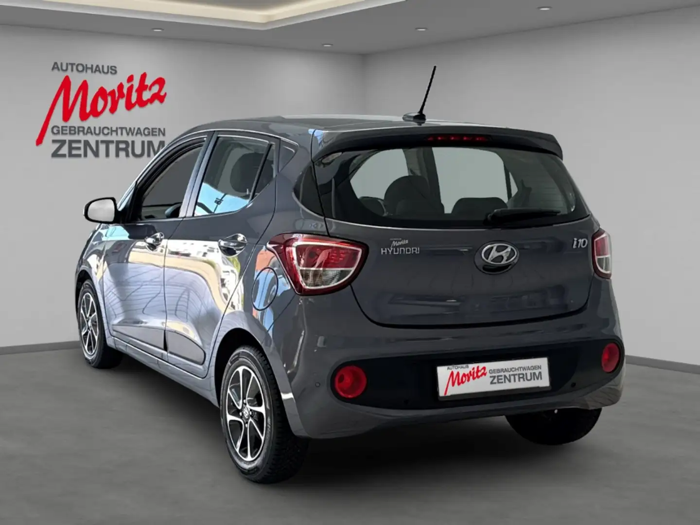 Hyundai i10 1.2 Style *DAB*LENKRAD HEIZBAR!* Šedá - 2