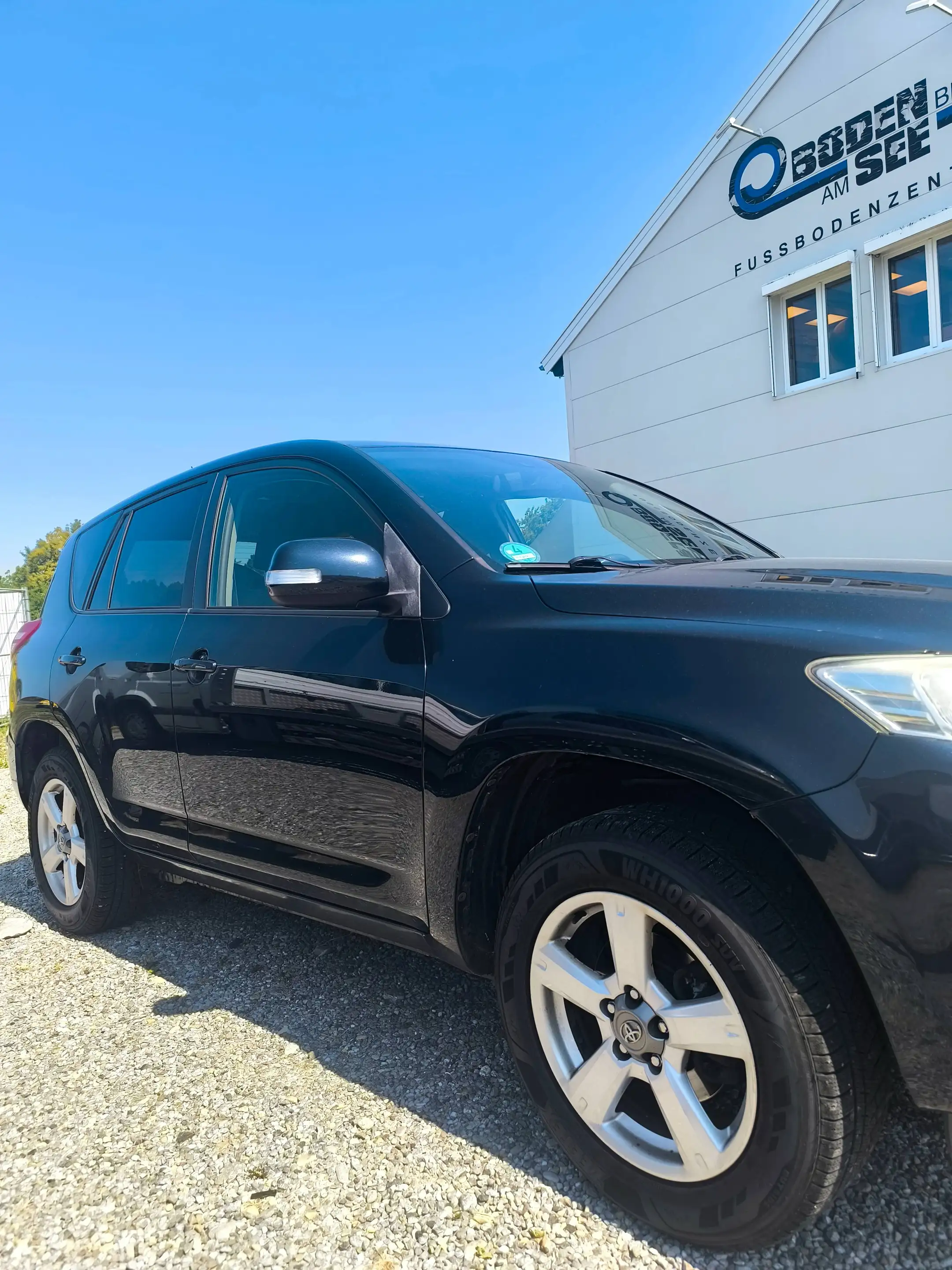Toyota RAV 4 Life — photo 2