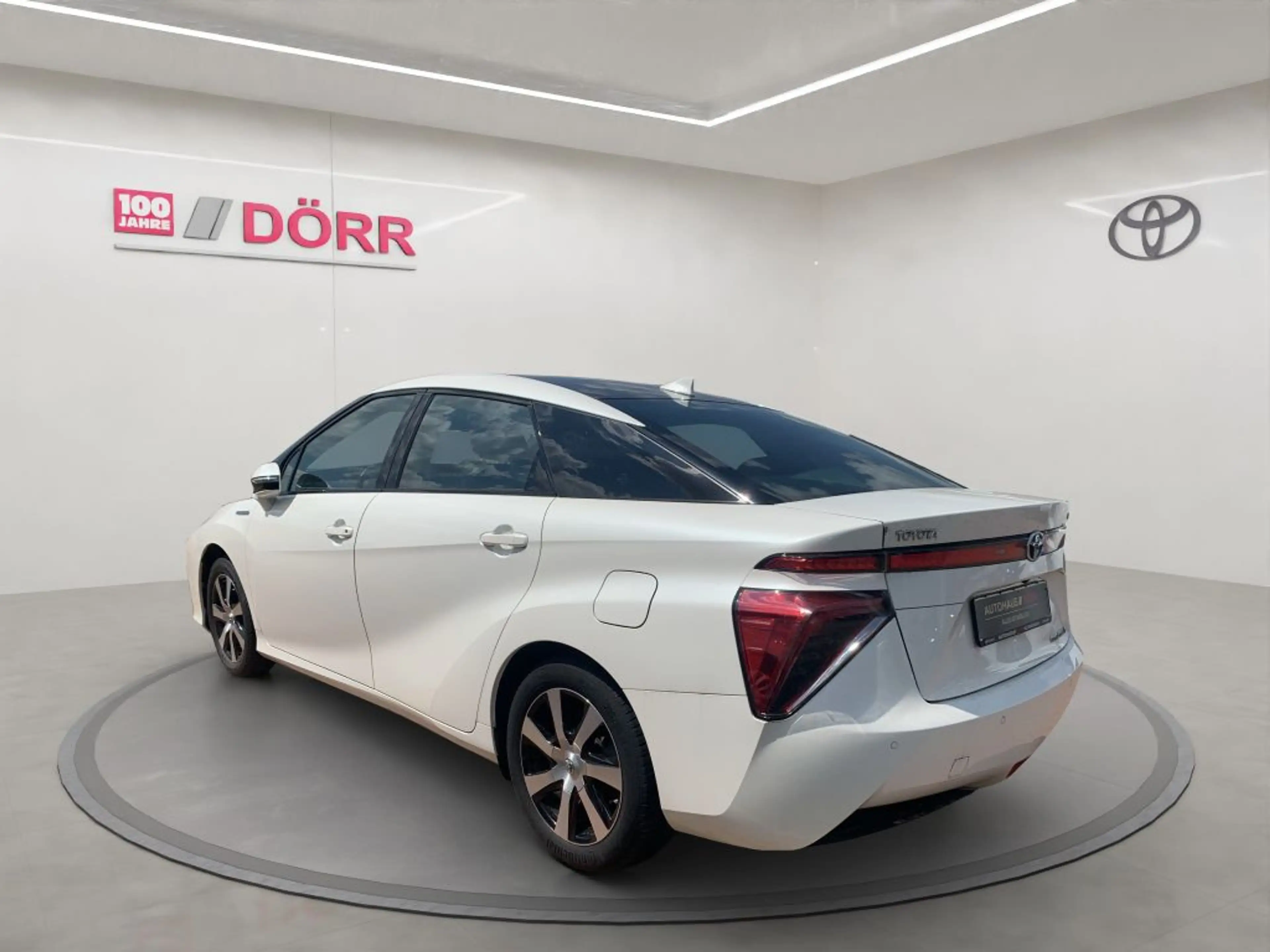Toyota Mirai * — photo 2