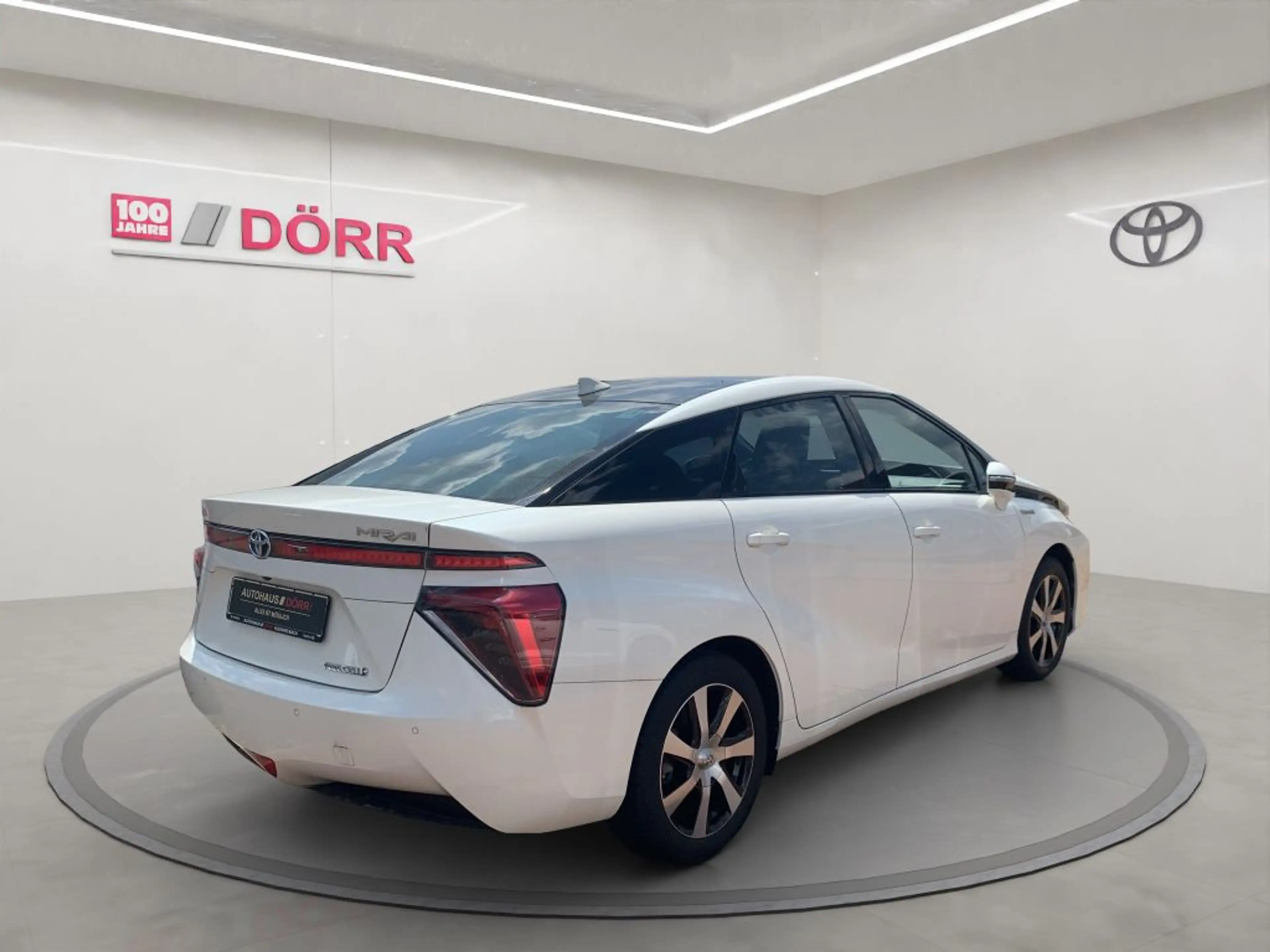 Toyota Mirai * — photo 4
